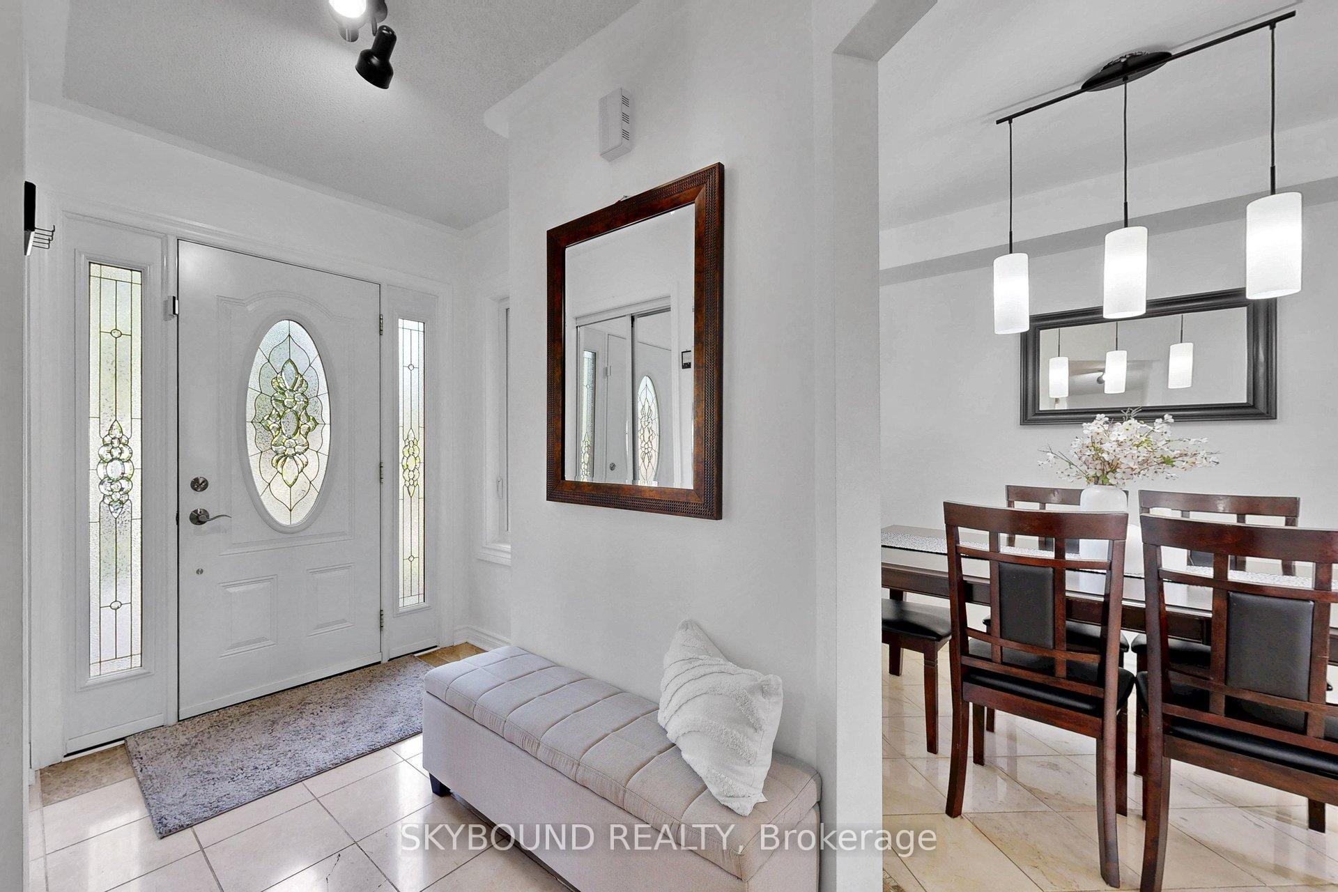 Photo 6 of 21 Vivians Crescent, Brampton, Fletcher's West — HOMEH