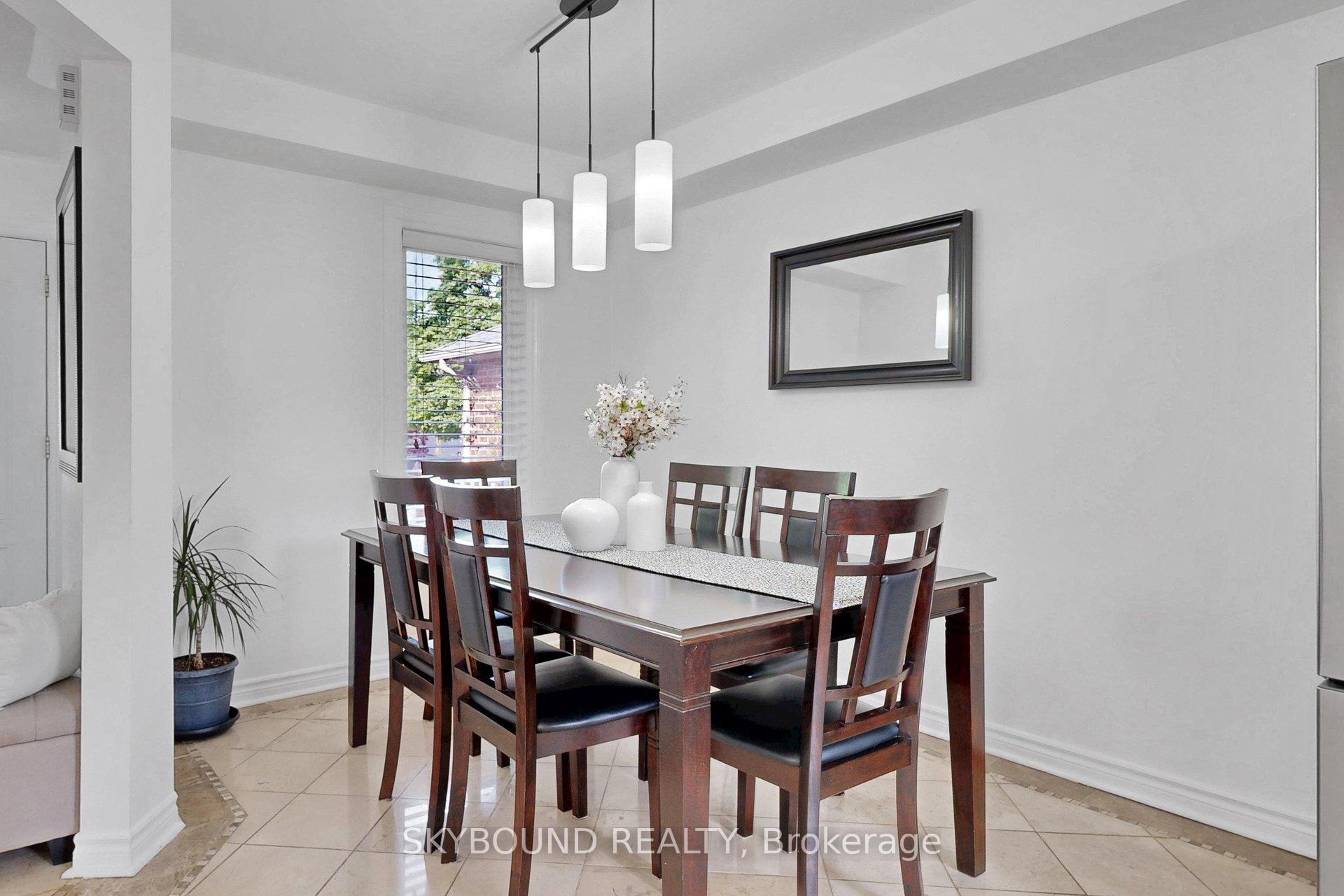 Photo 8 of 21 Vivians Crescent, Brampton, Fletcher's West — HOMEH