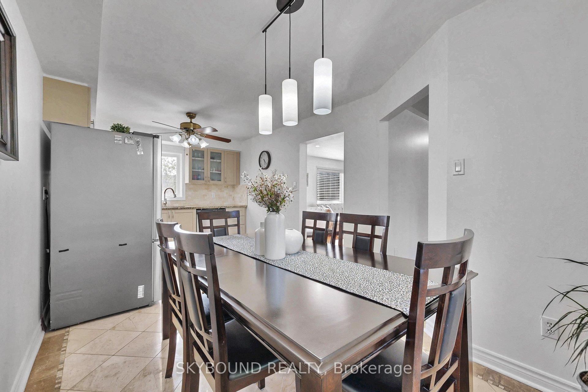 Photo 10 of 21 Vivians Crescent, Brampton, Fletcher's West — HOMEH