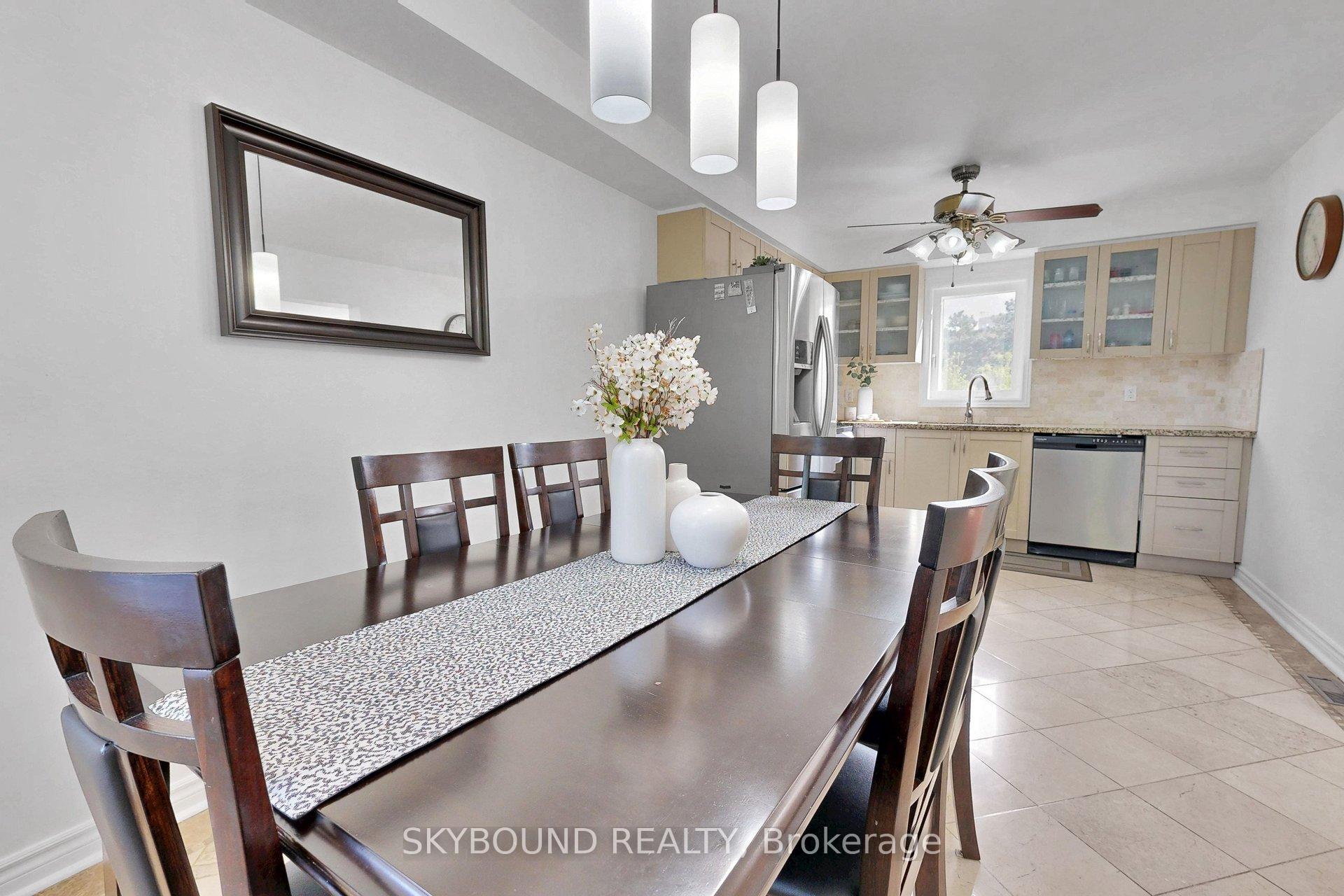 Photo 11 of 21 Vivians Crescent, Brampton, Fletcher's West — HOMEH