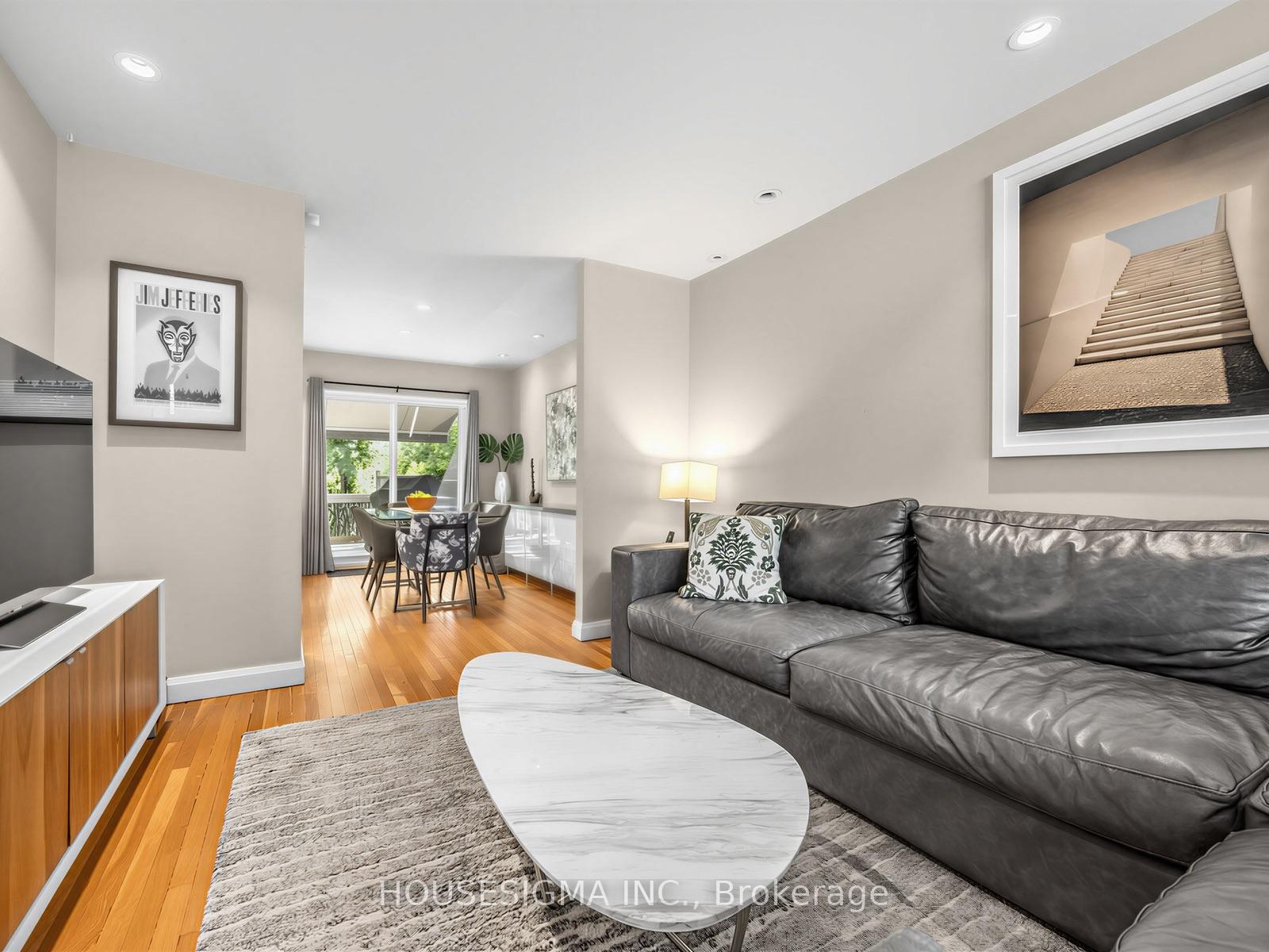 Photo 5 of 19 Parklea Drive, Toronto, Leaside — HOMEH