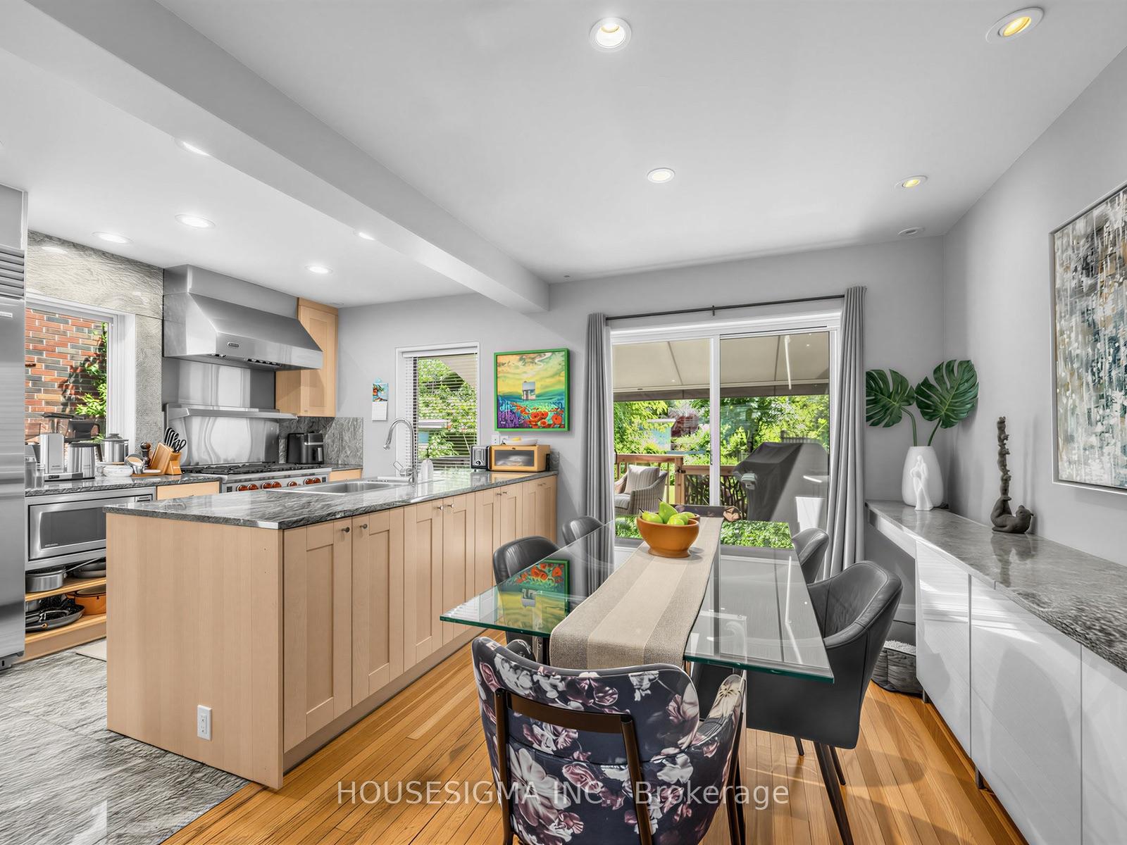 Photo 7 of 19 Parklea Drive, Toronto, Leaside — HOMEH