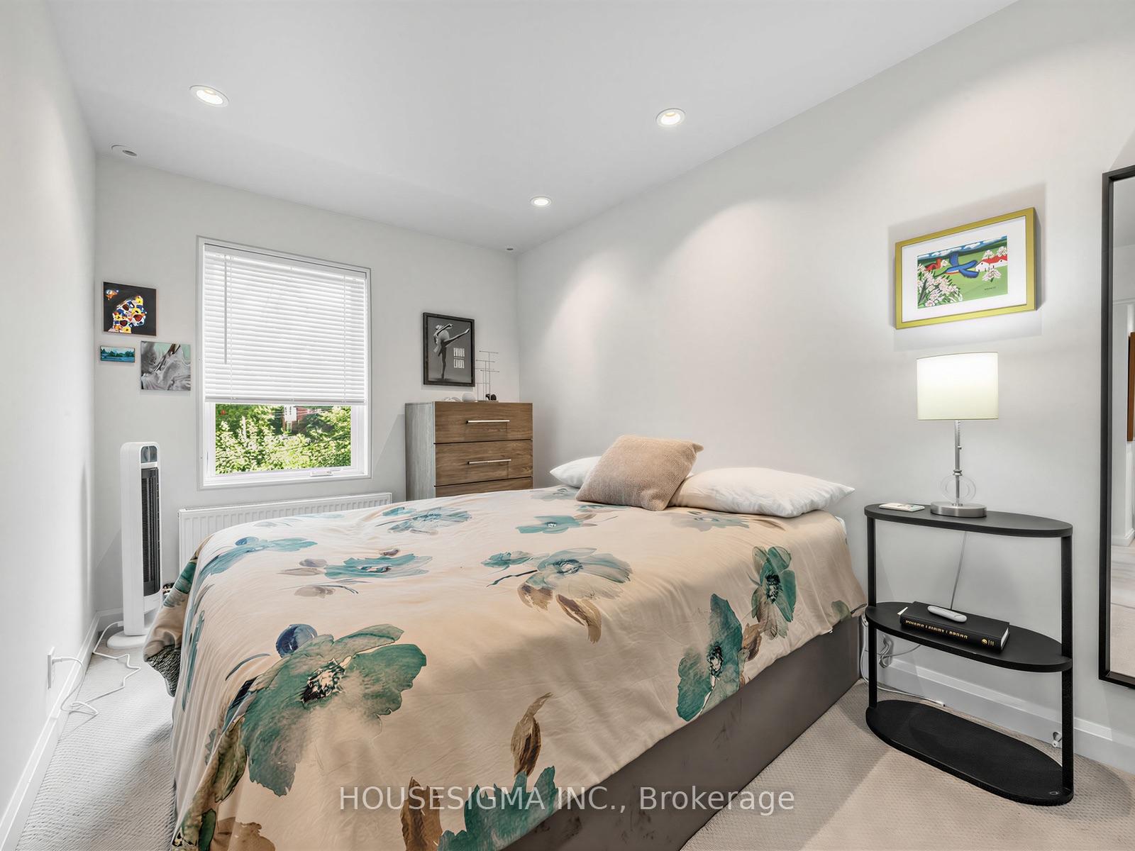 Photo 22 of 19 Parklea Drive, Toronto, Leaside — HOMEH