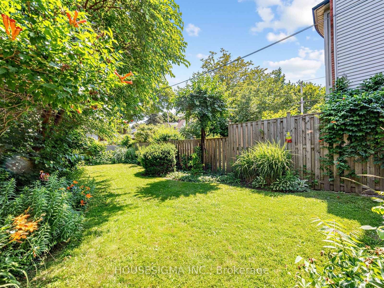 Photo 29 of 19 Parklea Drive, Toronto, Leaside — HOMEH