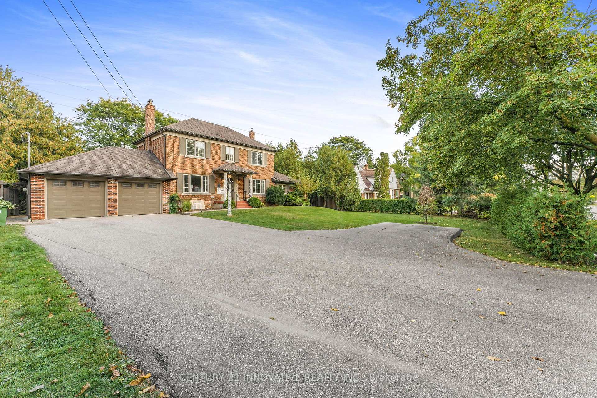 Photo 6 of 11 Lorraine Gardens, Etobicoke, Islington-City Centre West — HOMEH