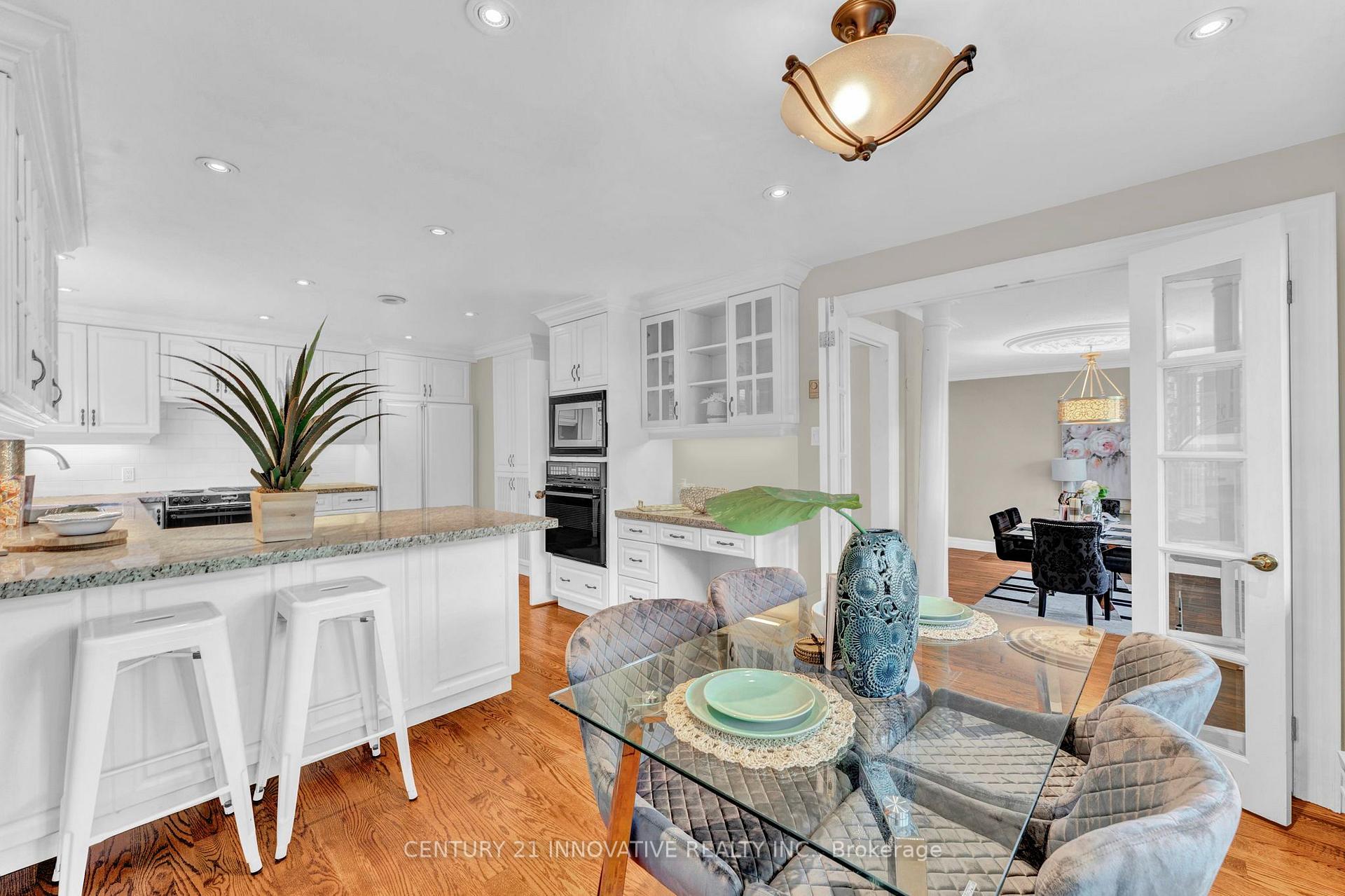 Photo 11 of 11 Lorraine Gardens, Etobicoke, Islington-City Centre West — HOMEH