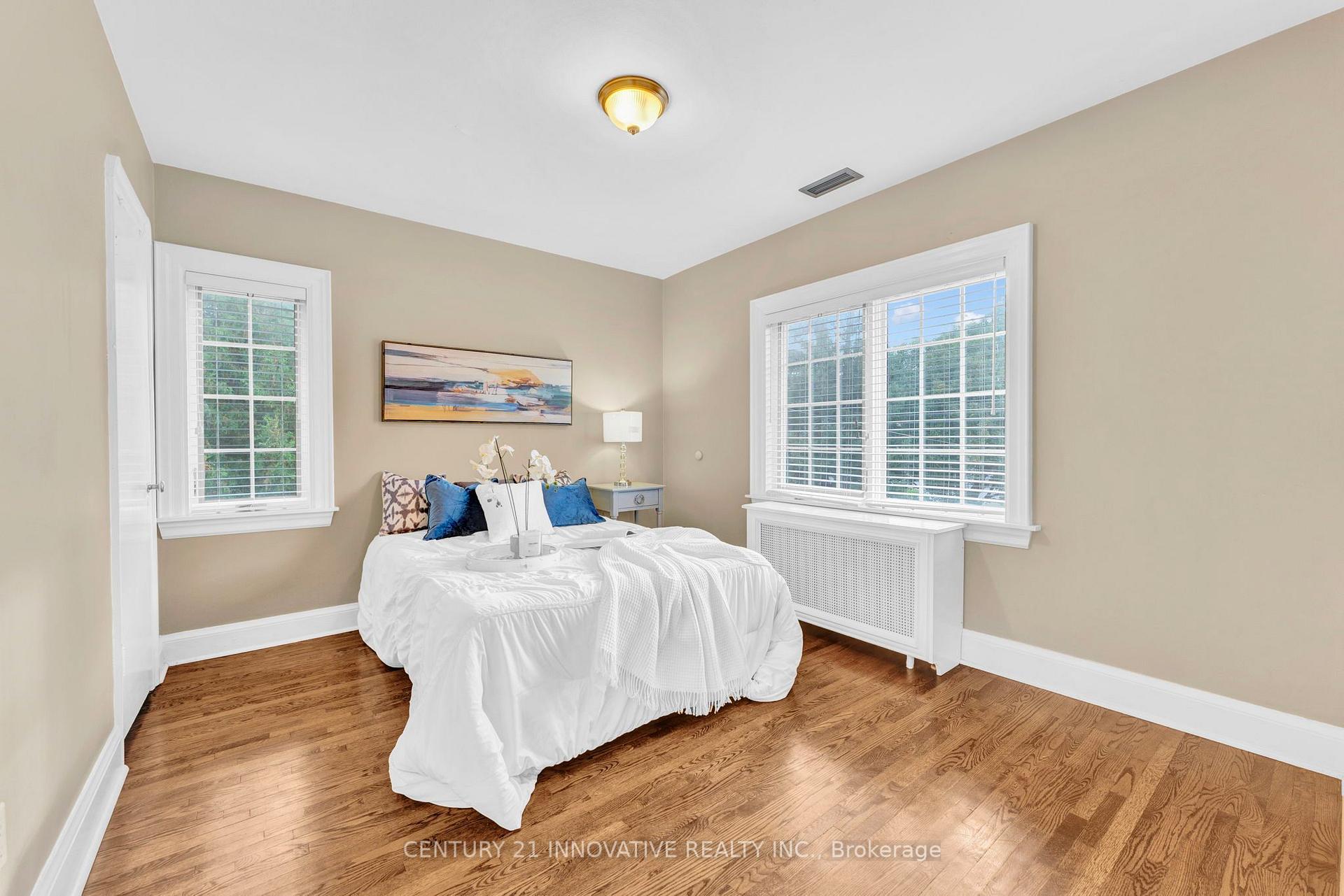 Photo 24 of 11 Lorraine Gardens, Etobicoke, Islington-City Centre West — HOMEH