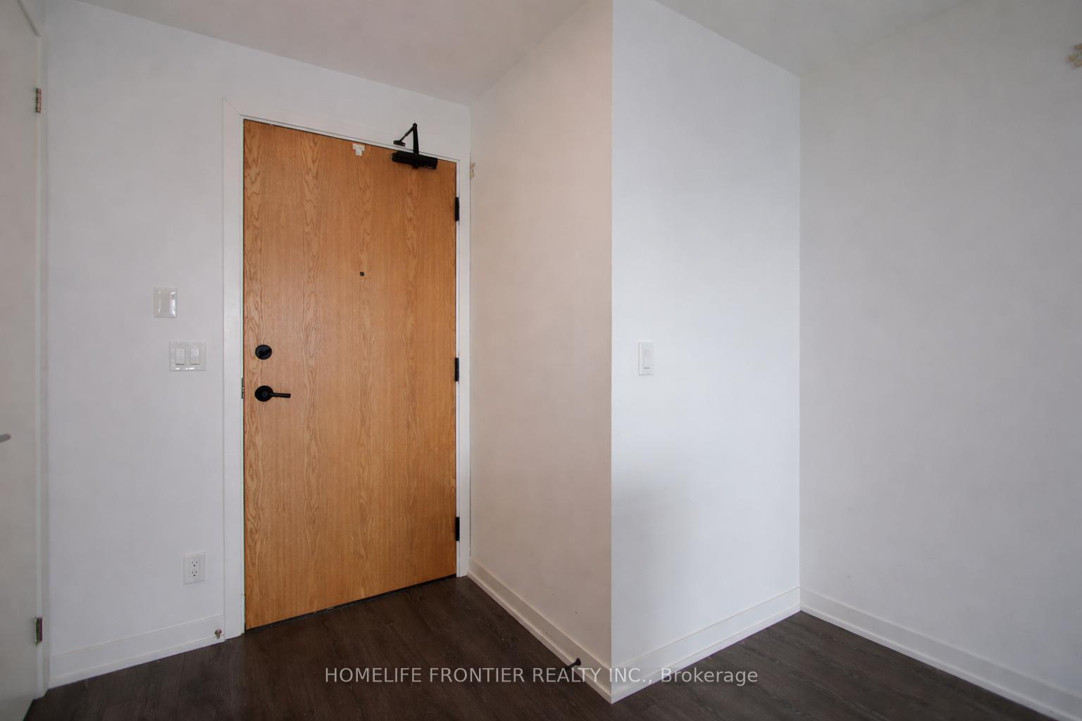 Photo 3 of Unit 2310, 7950 Bathurst Street, Vaughan, Beverley Glen — HOMEH