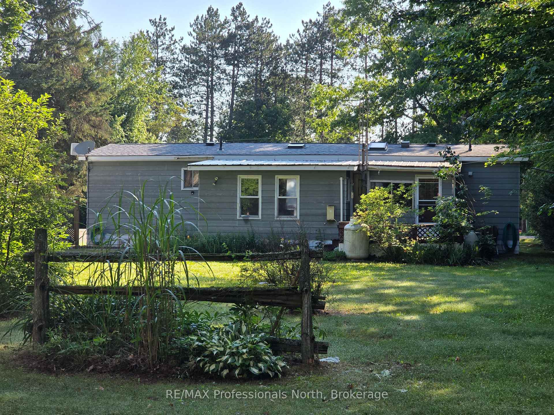 Photo 8 of 1024 Lutterworth Pines Road, Minden Hills, Lutterworth — HOMEH