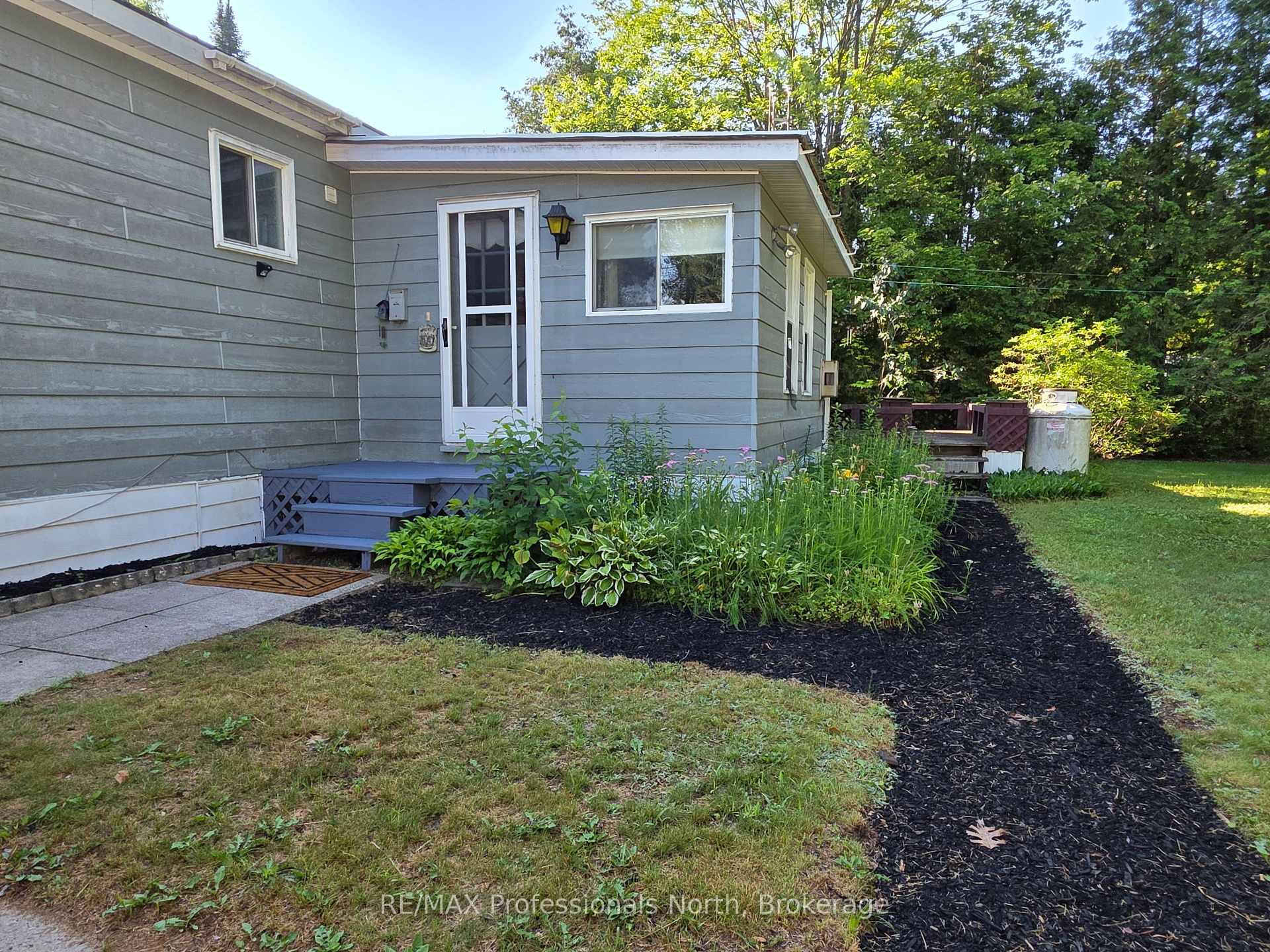 Photo 10 of 1024 Lutterworth Pines Road, Minden Hills, Lutterworth — HOMEH