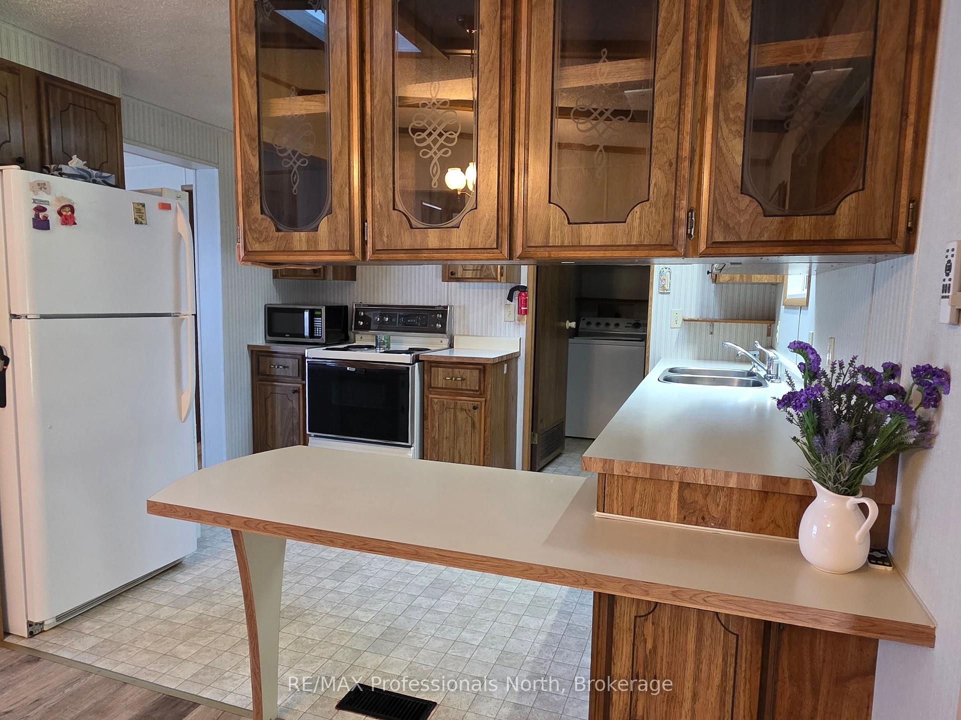 Photo 17 of 1024 Lutterworth Pines Road, Minden Hills, Lutterworth — HOMEH