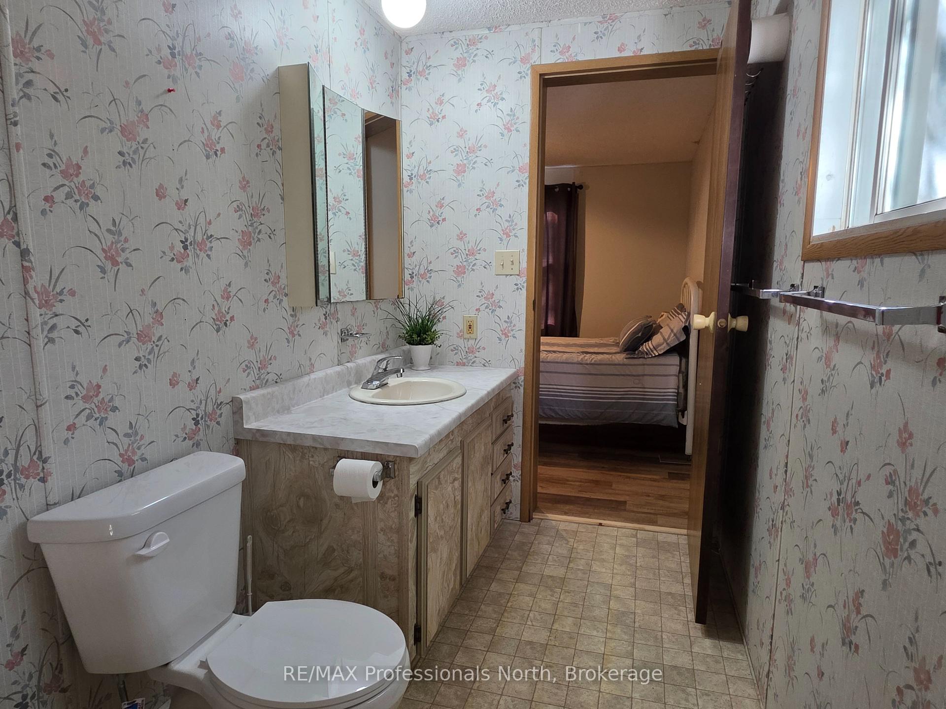 Photo 37 of 1024 Lutterworth Pines Road, Minden Hills, Lutterworth — HOMEH