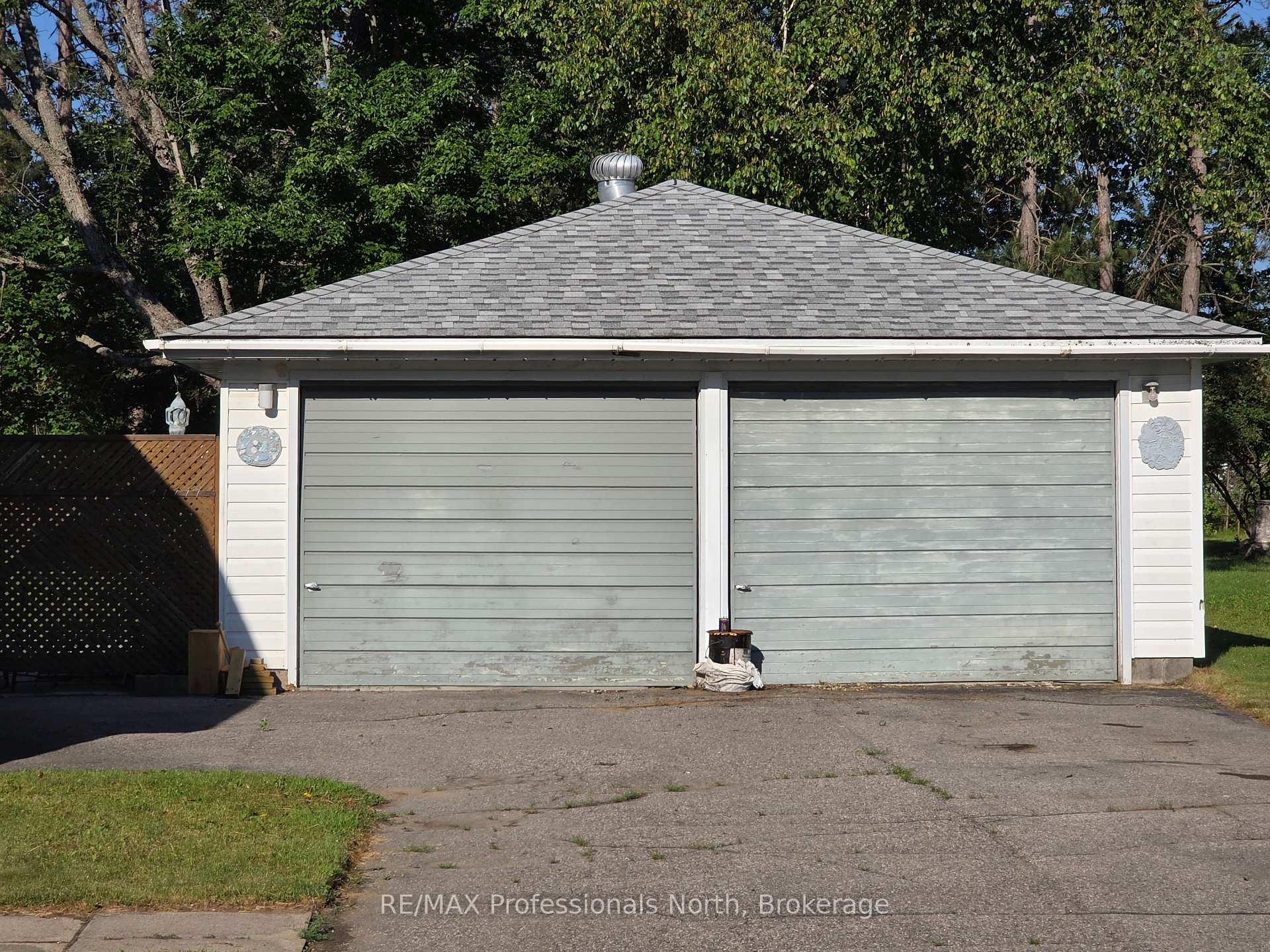 Photo 40 of 1024 Lutterworth Pines Road, Minden Hills, Lutterworth — HOMEH