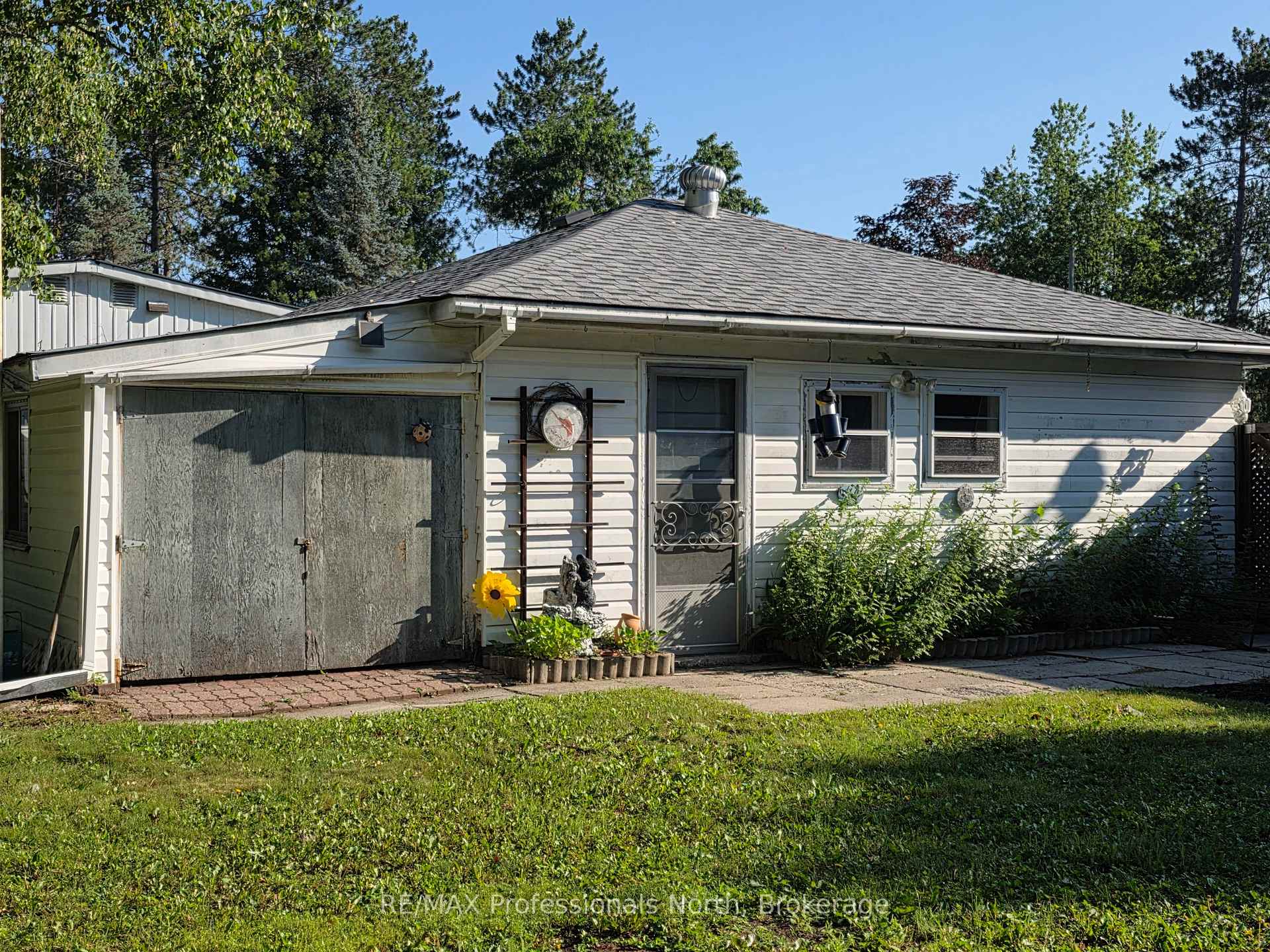 Photo 41 of 1024 Lutterworth Pines Road, Minden Hills, Lutterworth — HOMEH