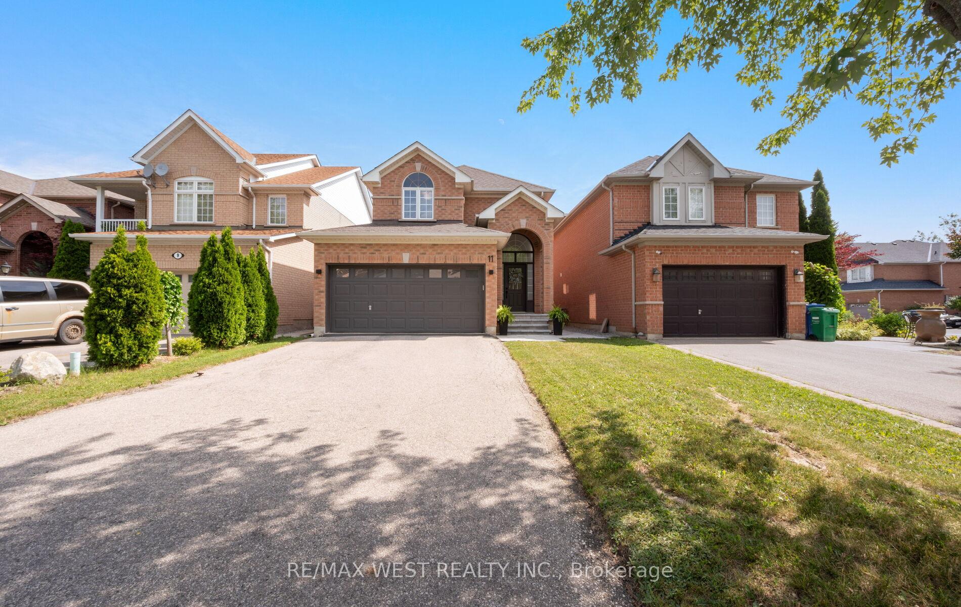 Photo 3 of 11 Beehive Drive, Caledon, Bolton North — HOMEH