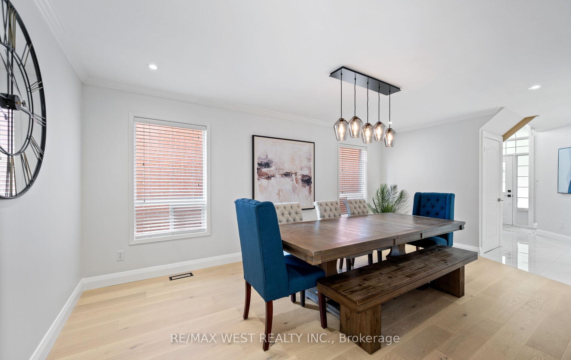 Photo 13 of 11 Beehive Drive, Caledon, Bolton North — HOMEH