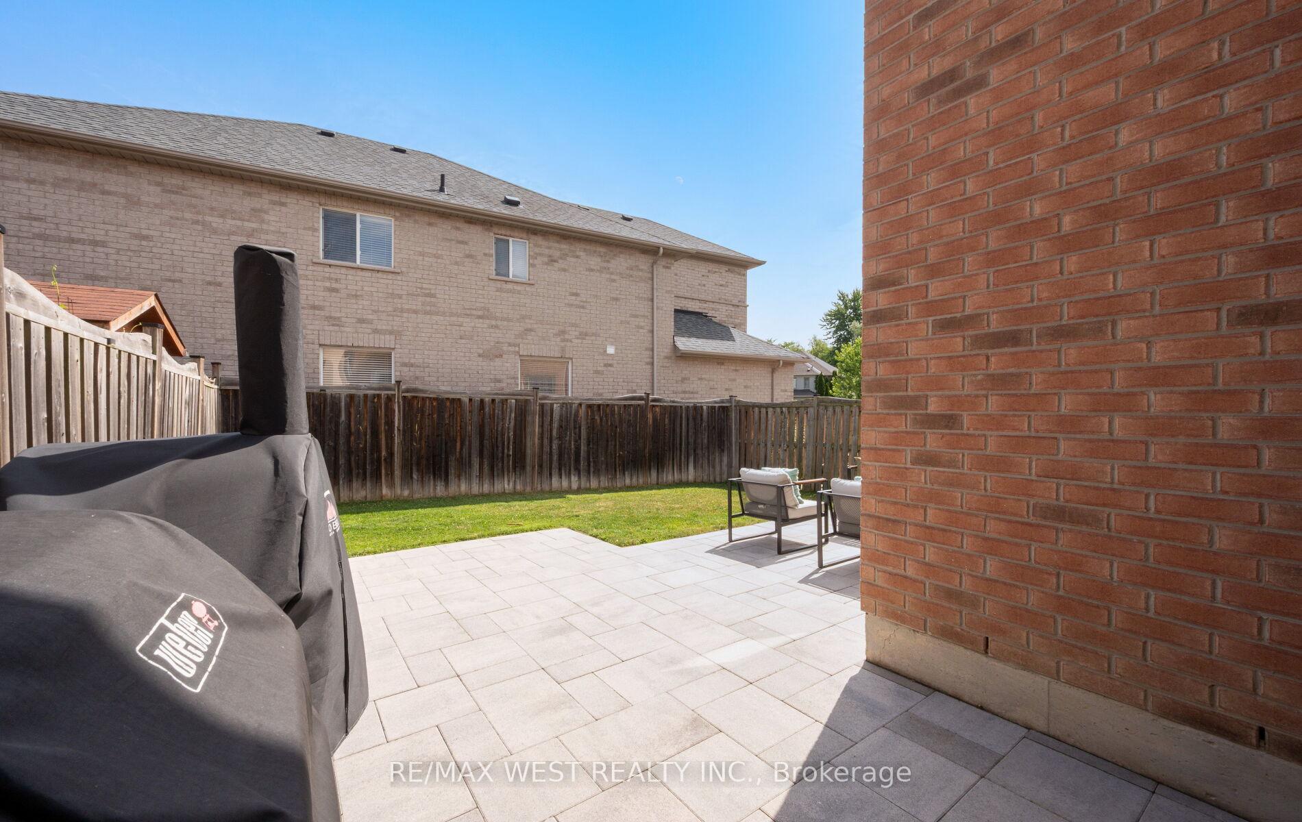 Photo 36 of 11 Beehive Drive, Caledon, Bolton North — HOMEH