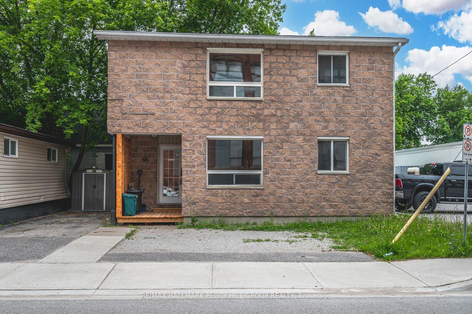 Front of Unit Main, 88 Wyandotte Street