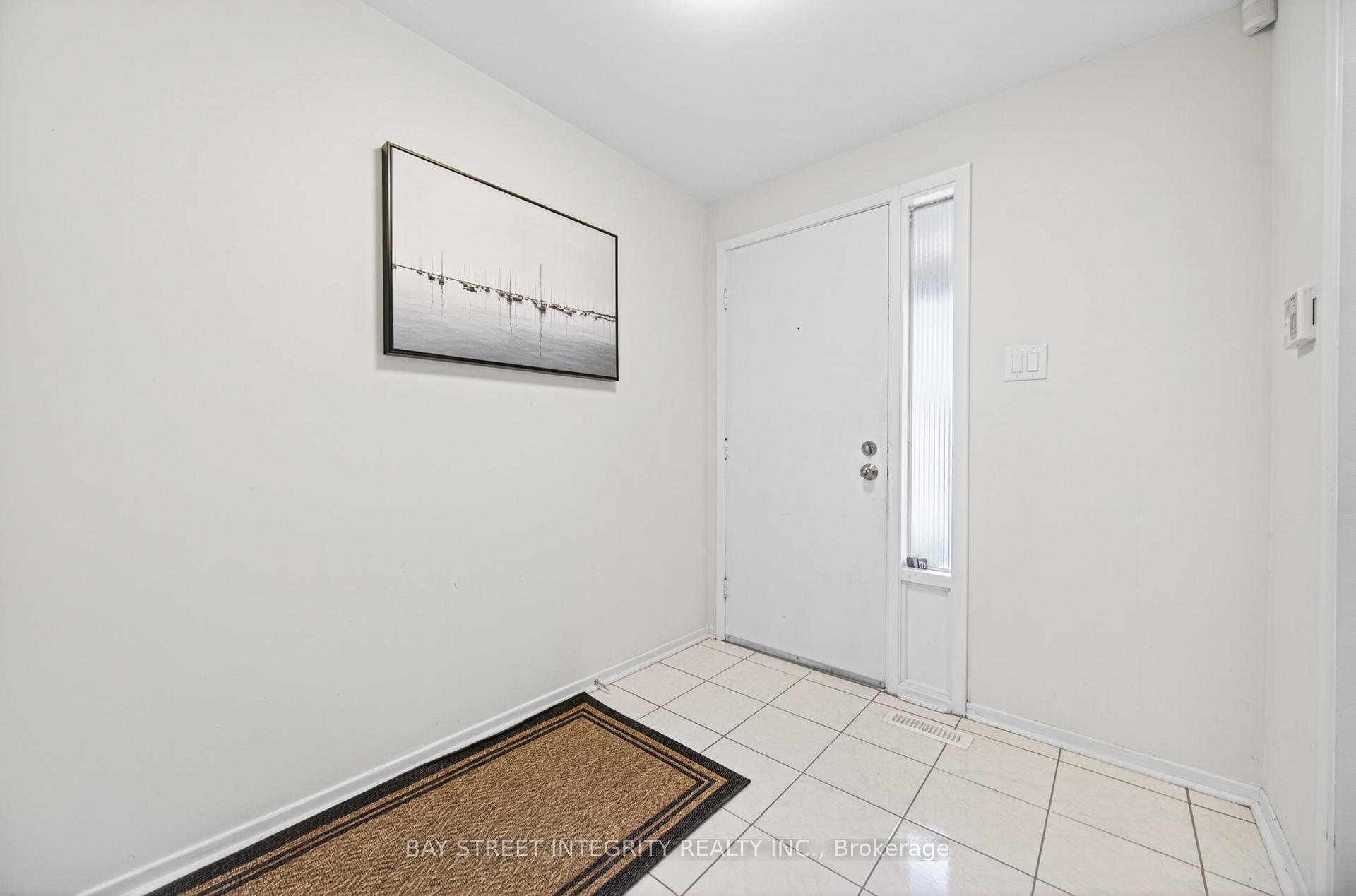 Photo 4 of Unit 26, 646 Village Parkway, Markham, Unionville — HOMEH