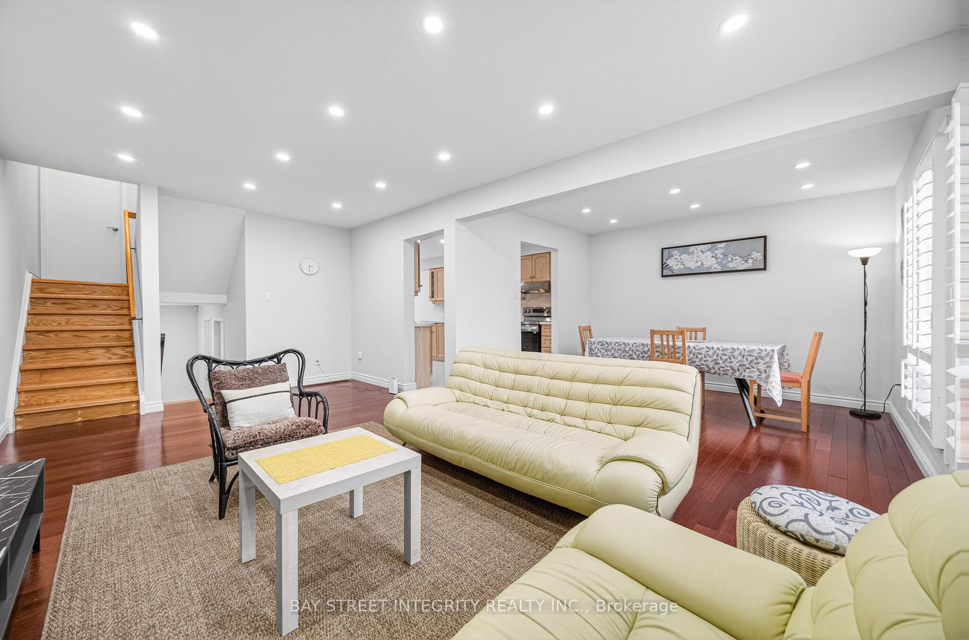 Photo 10 of Unit 26, 646 Village Parkway, Markham, Unionville — HOMEH