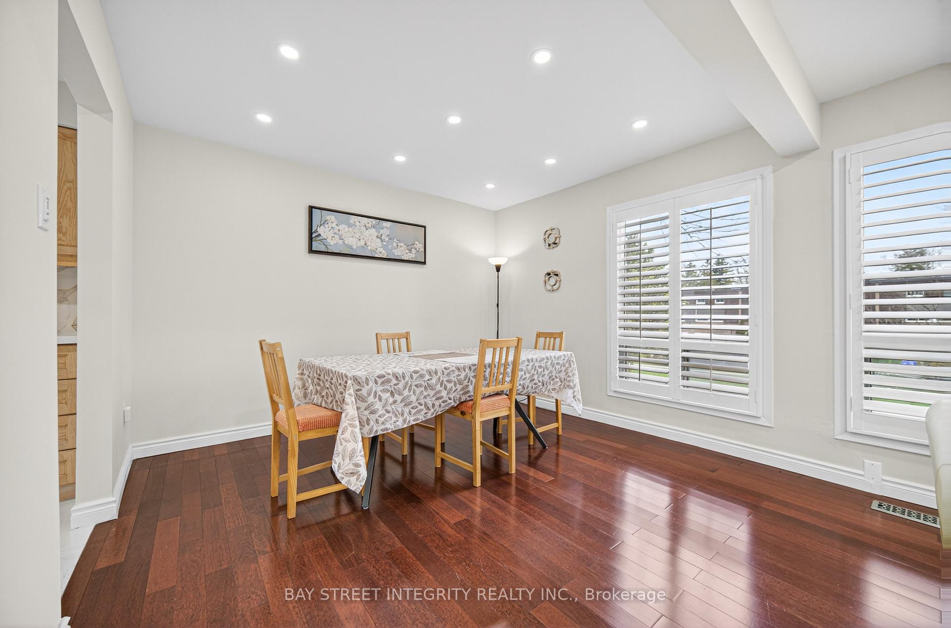 Photo 11 of Unit 26, 646 Village Parkway, Markham, Unionville — HOMEH