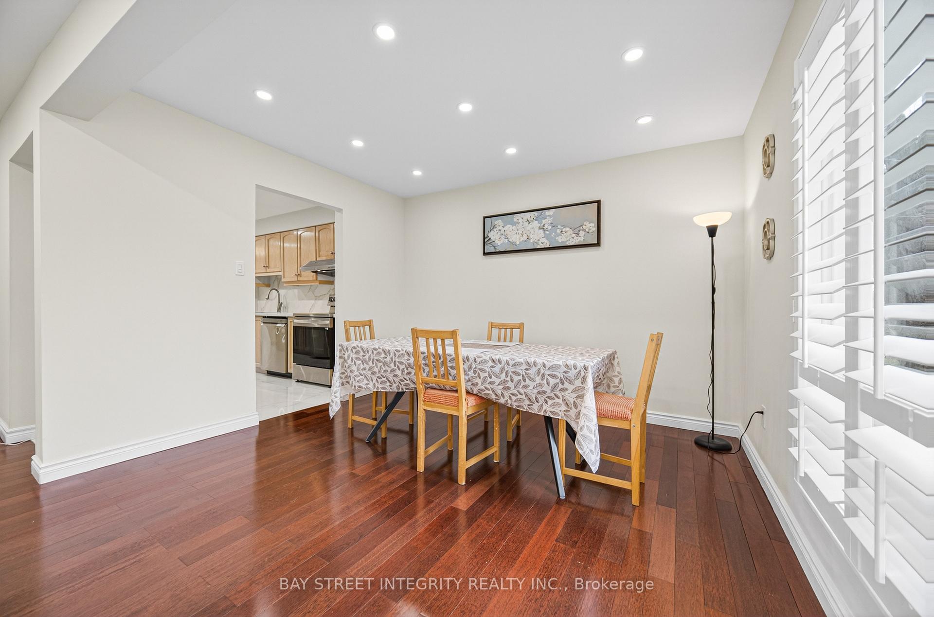 Photo 12 of Unit 26, 646 Village Parkway, Markham, Unionville — HOMEH
