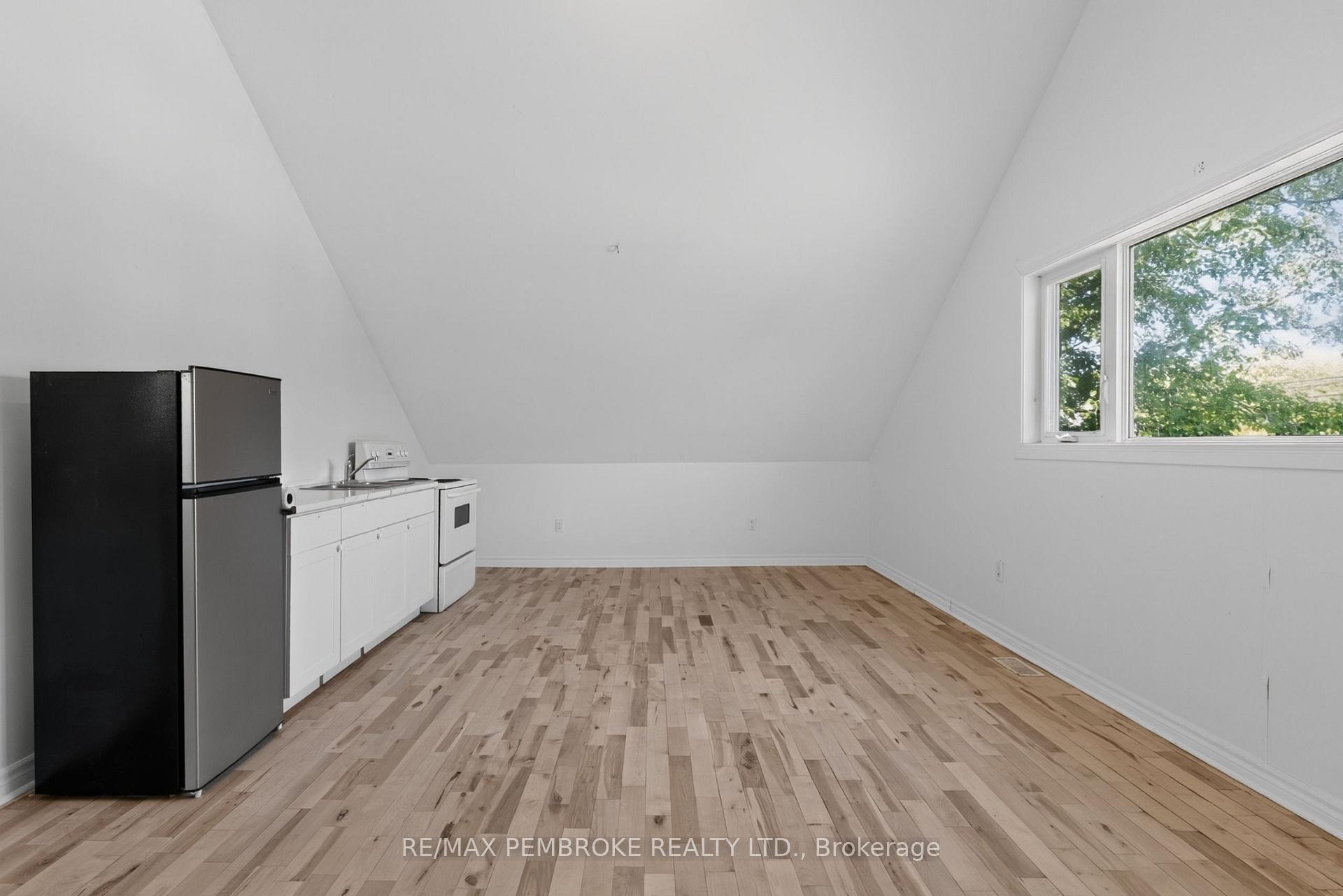 Photo 29 of 370 Carmody Street, Pembroke, Pembroke — HOMEH