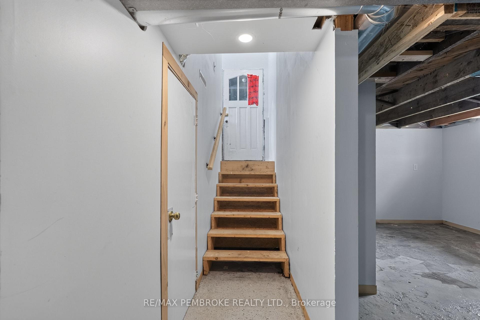 Photo 39 of 370 Carmody Street, Pembroke, Pembroke — HOMEH