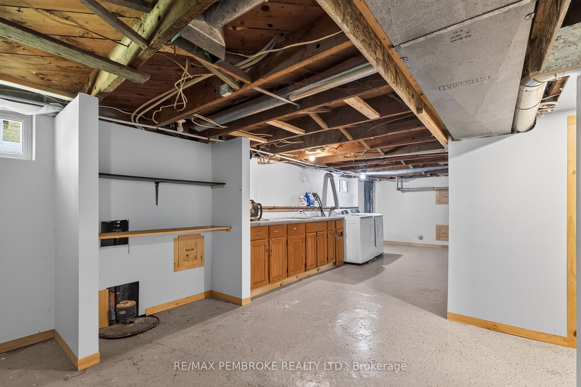 Photo 40 of 370 Carmody Street, Pembroke, Pembroke — HOMEH