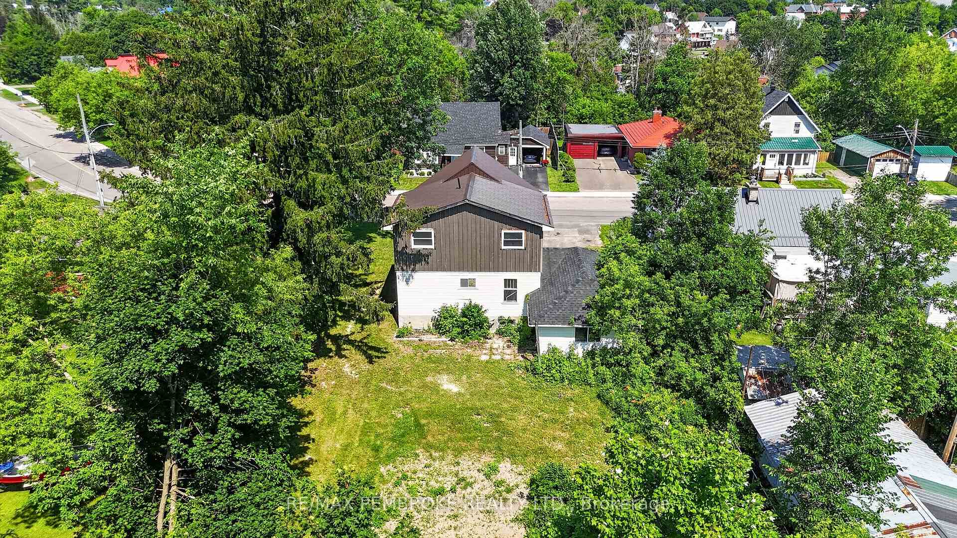 Photo 49 of 370 Carmody Street, Pembroke, Pembroke — HOMEH