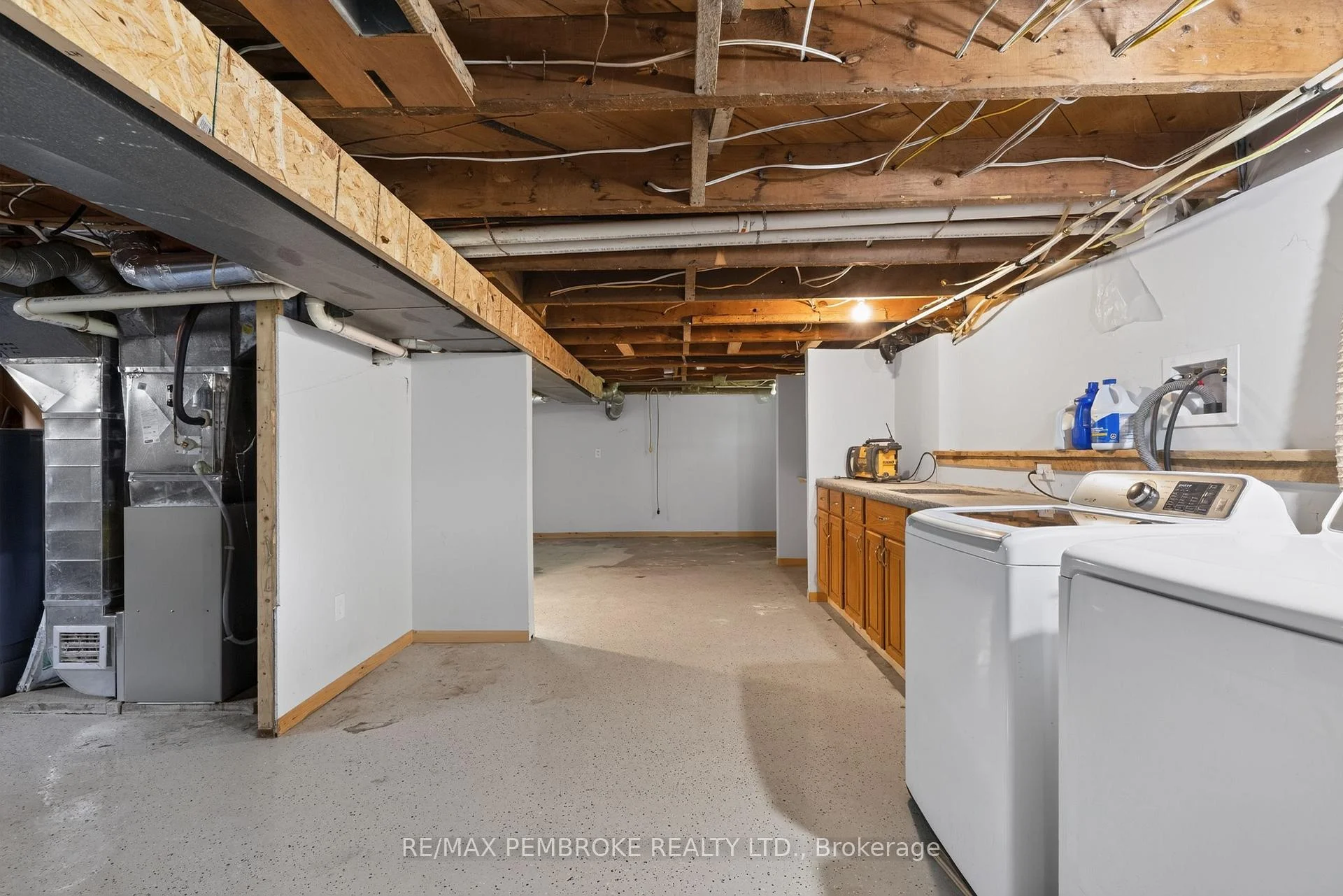 Photo 42 of 370 Carmody Street, Pembroke, Pembroke — HOMEH