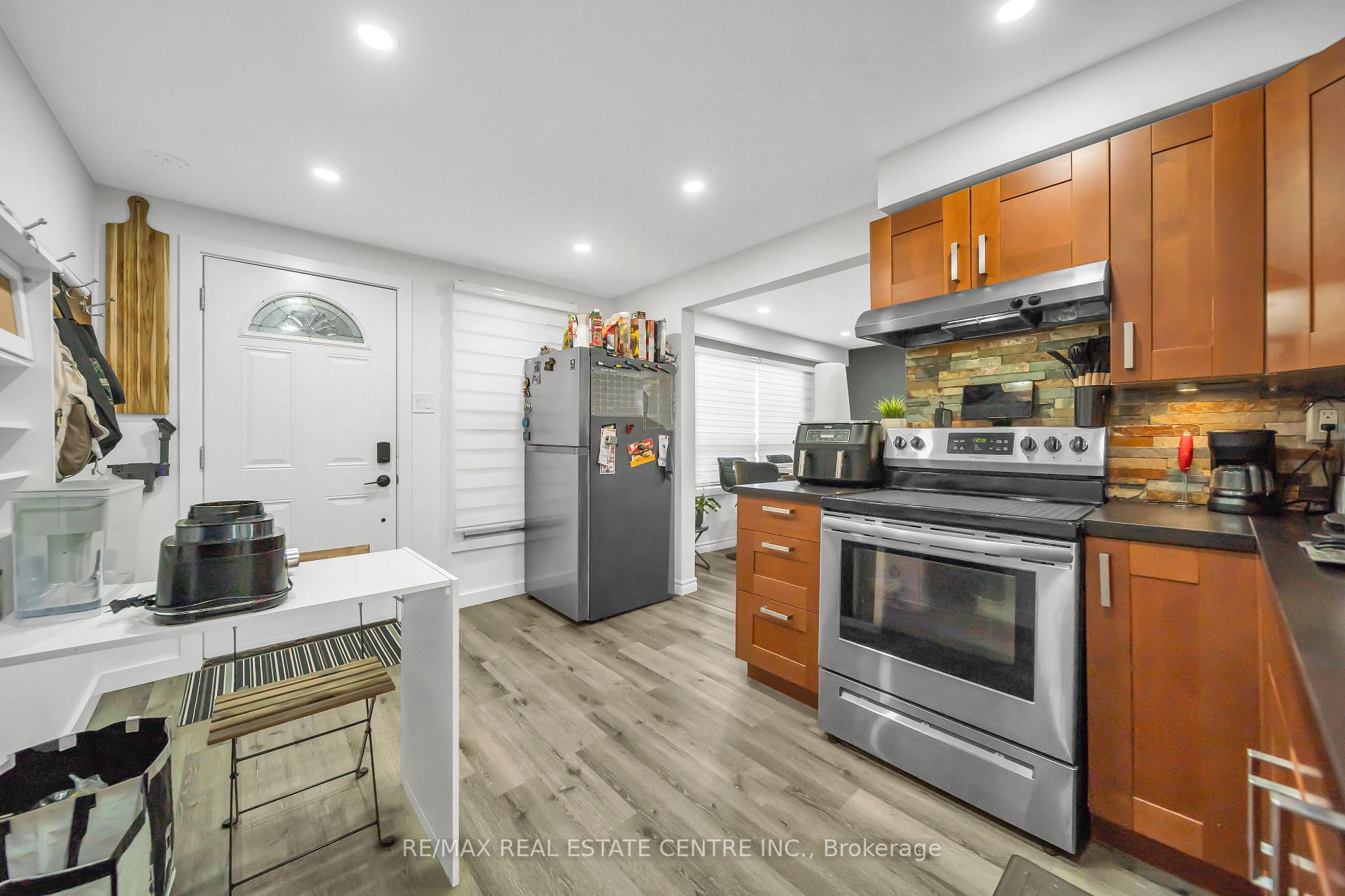 Photo 5 of 191 Margaret Avenue, Hamilton, Stoney Creek — HOMEH
