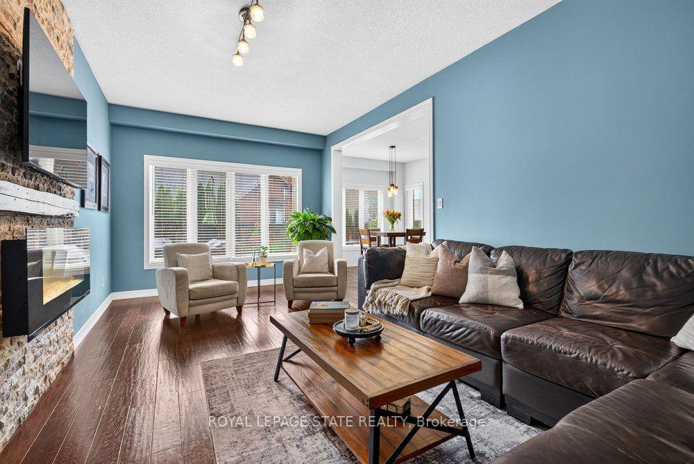 Photo 3 of 17 Udell Way, Grimsby, Grimsby East — HOMEH