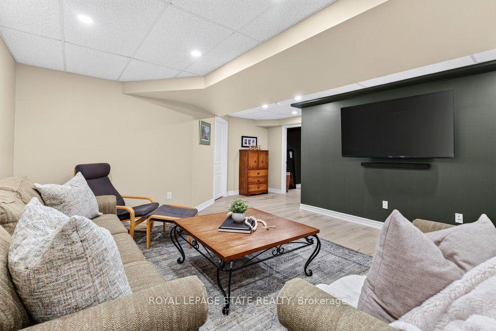 Photo 40 of 17 Udell Way, Grimsby, Grimsby East — HOMEH