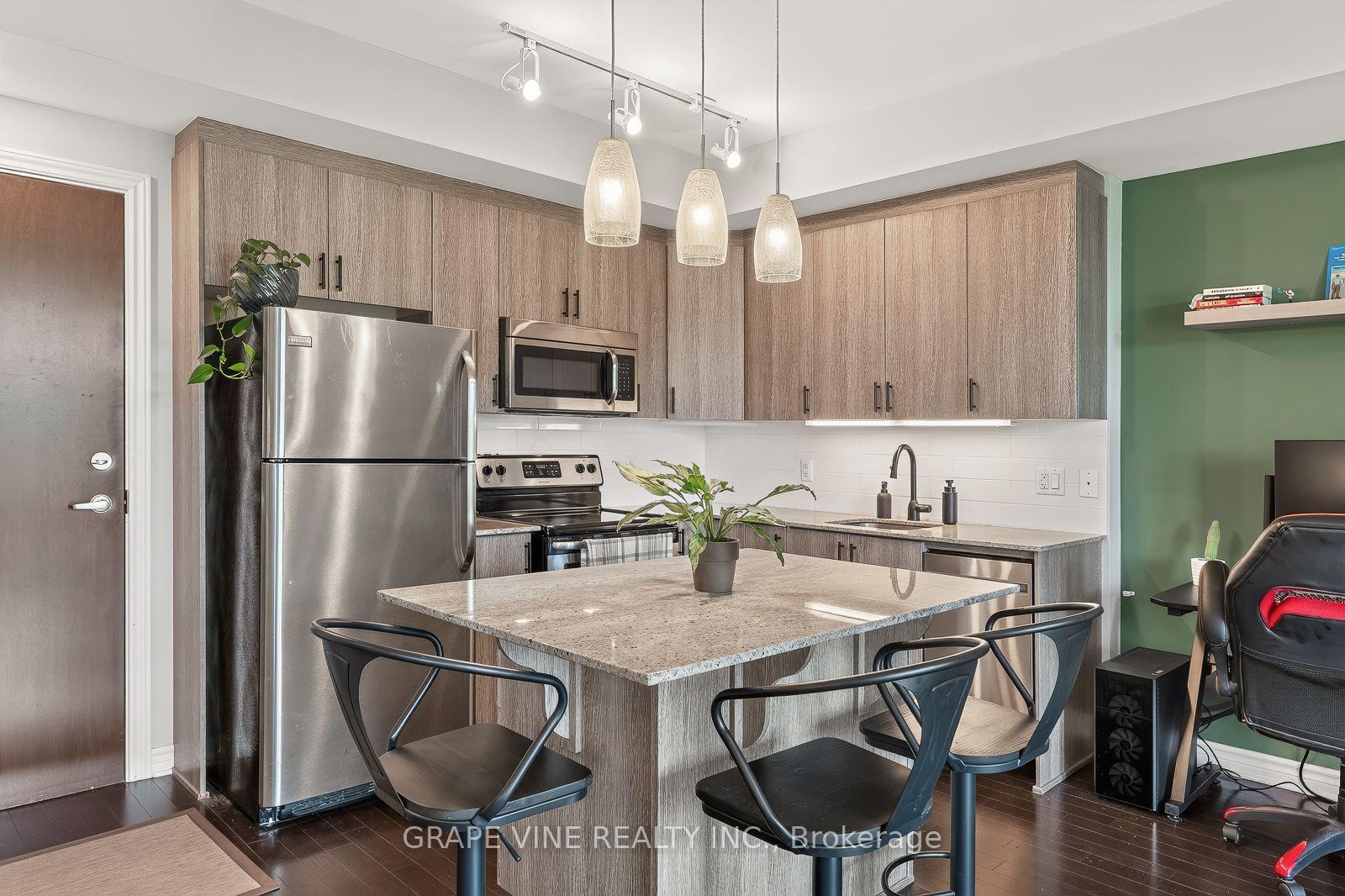 Photo 10 of Unit 306, 705 Beauparc Private, Ottawa, Cyrville — HOMEH