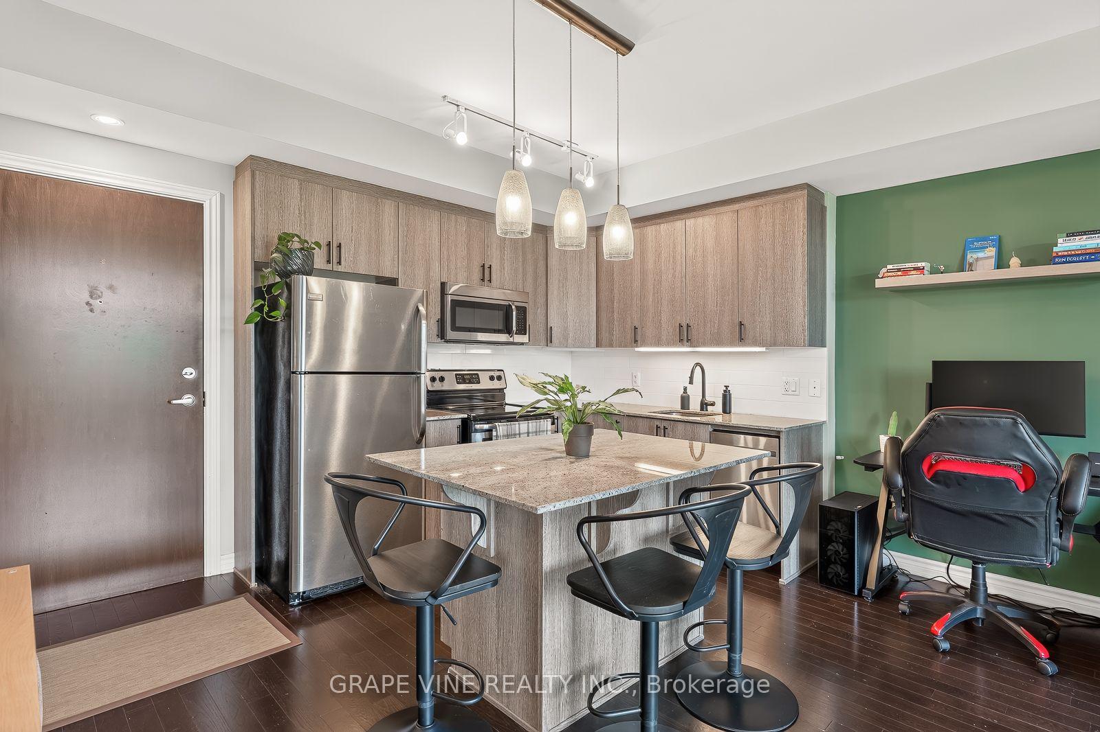 Photo 11 of Unit 306, 705 Beauparc Private, Ottawa, Cyrville — HOMEH