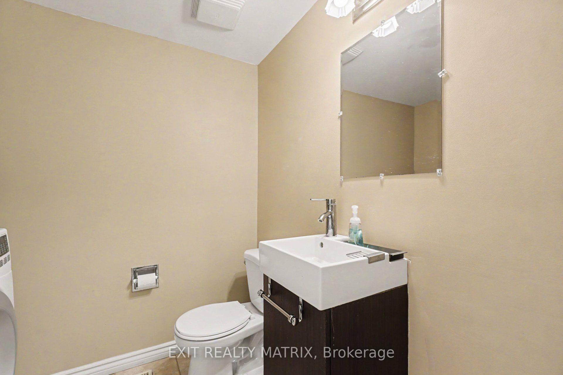 Photo 16 of 30 Bartley Crescent, Ottawa, Barrhaven - On the Green — HOMEH