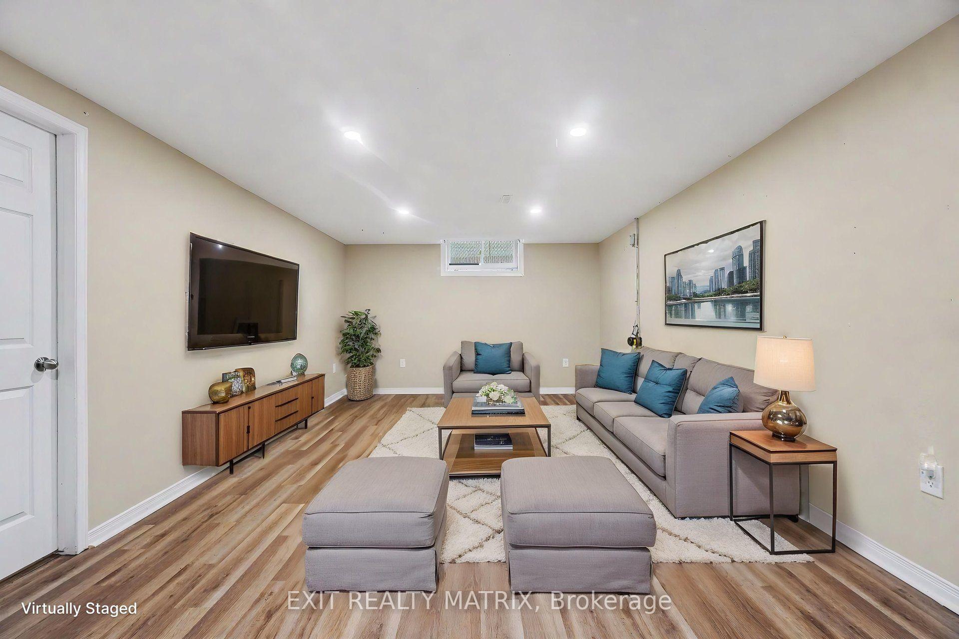 Photo 27 of 30 Bartley Crescent, Ottawa, Barrhaven - On the Green — HOMEH