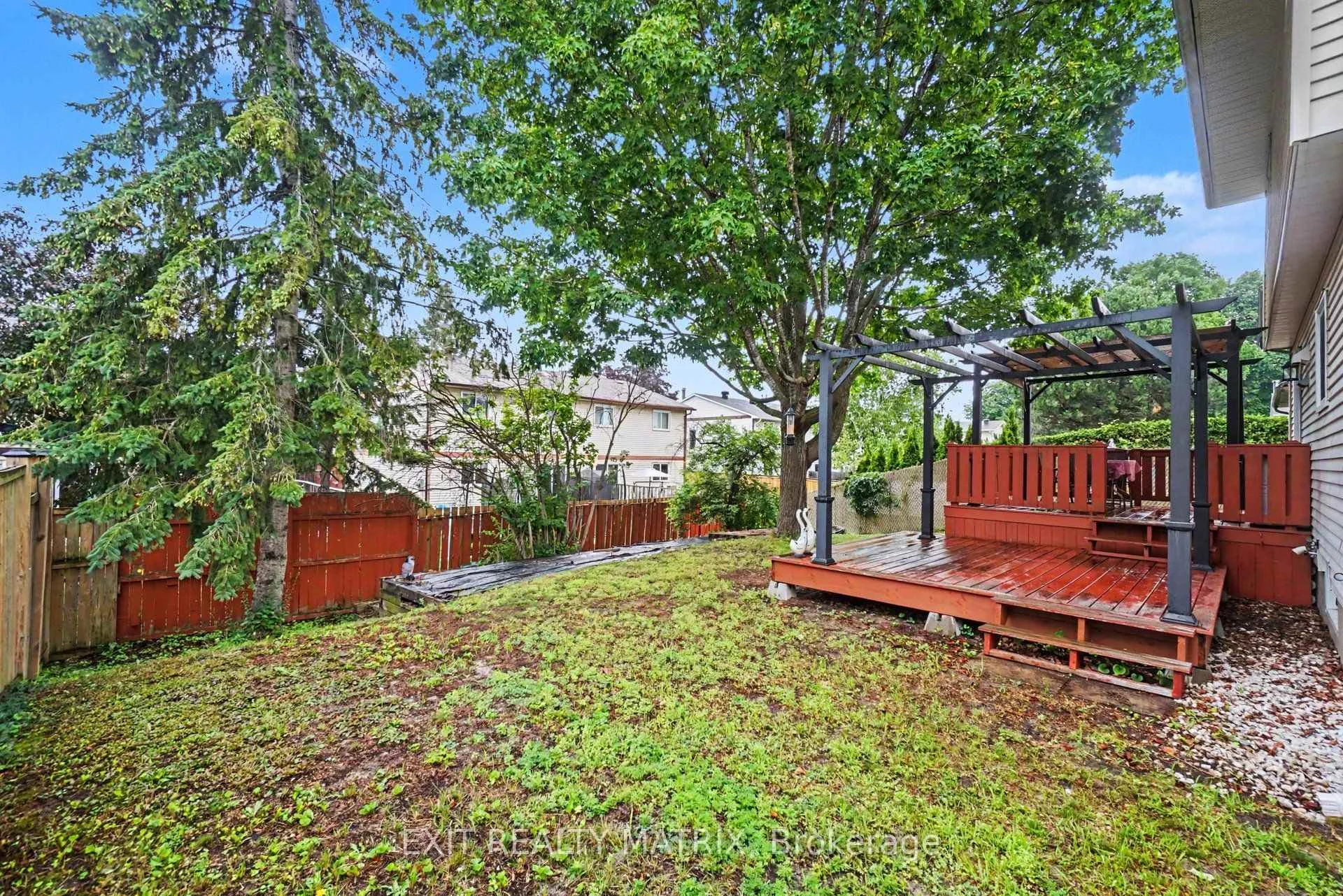 Photo 38 of 30 Bartley Crescent, Ottawa, Barrhaven - On the Green — HOMEH