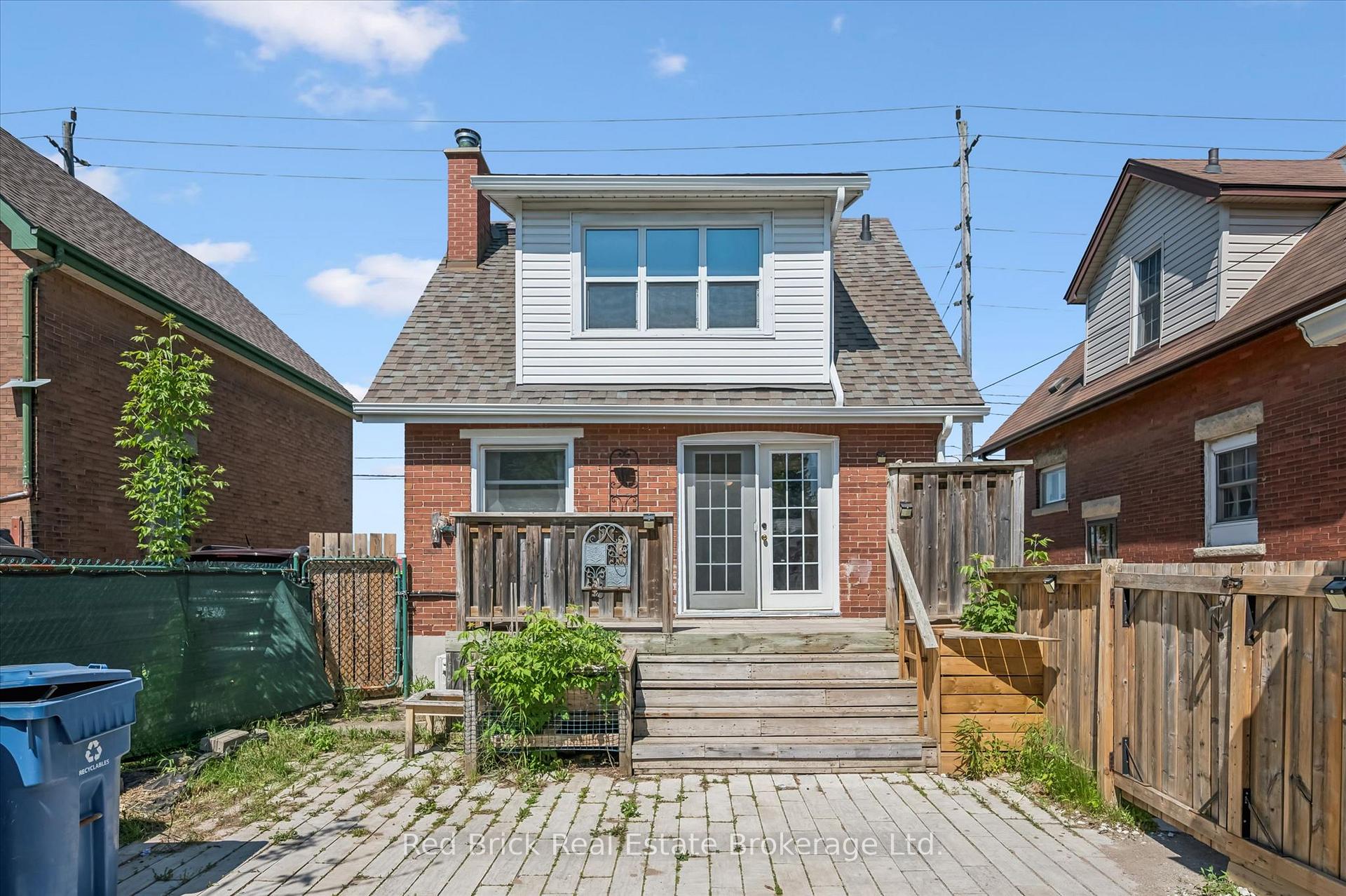 Photo 1 of 241 Victoria Road S, Guelph, St. Patrick's Ward — HOMEH