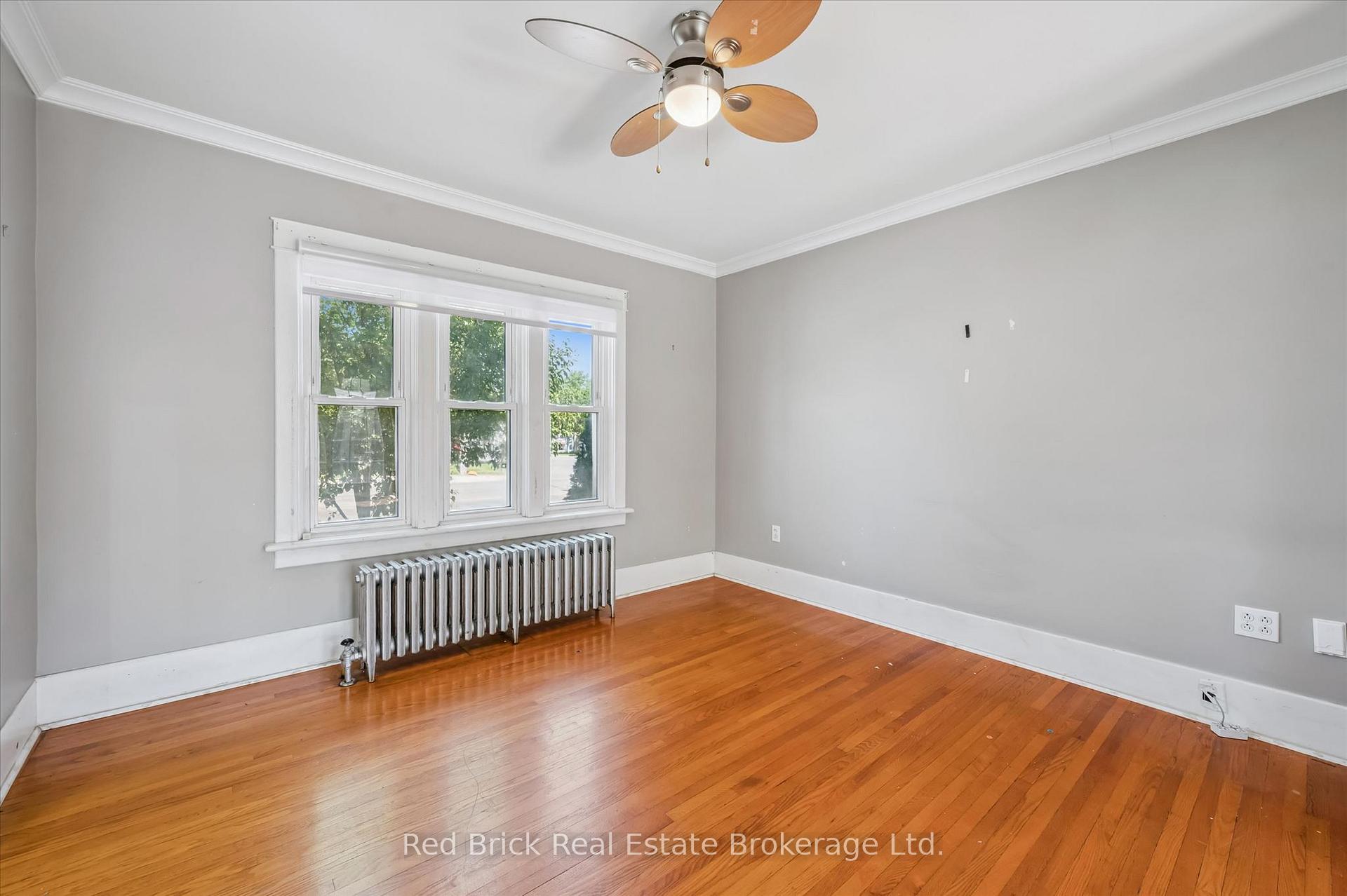 Photo 6 of 241 Victoria Road S, Guelph, St. Patrick's Ward — HOMEH