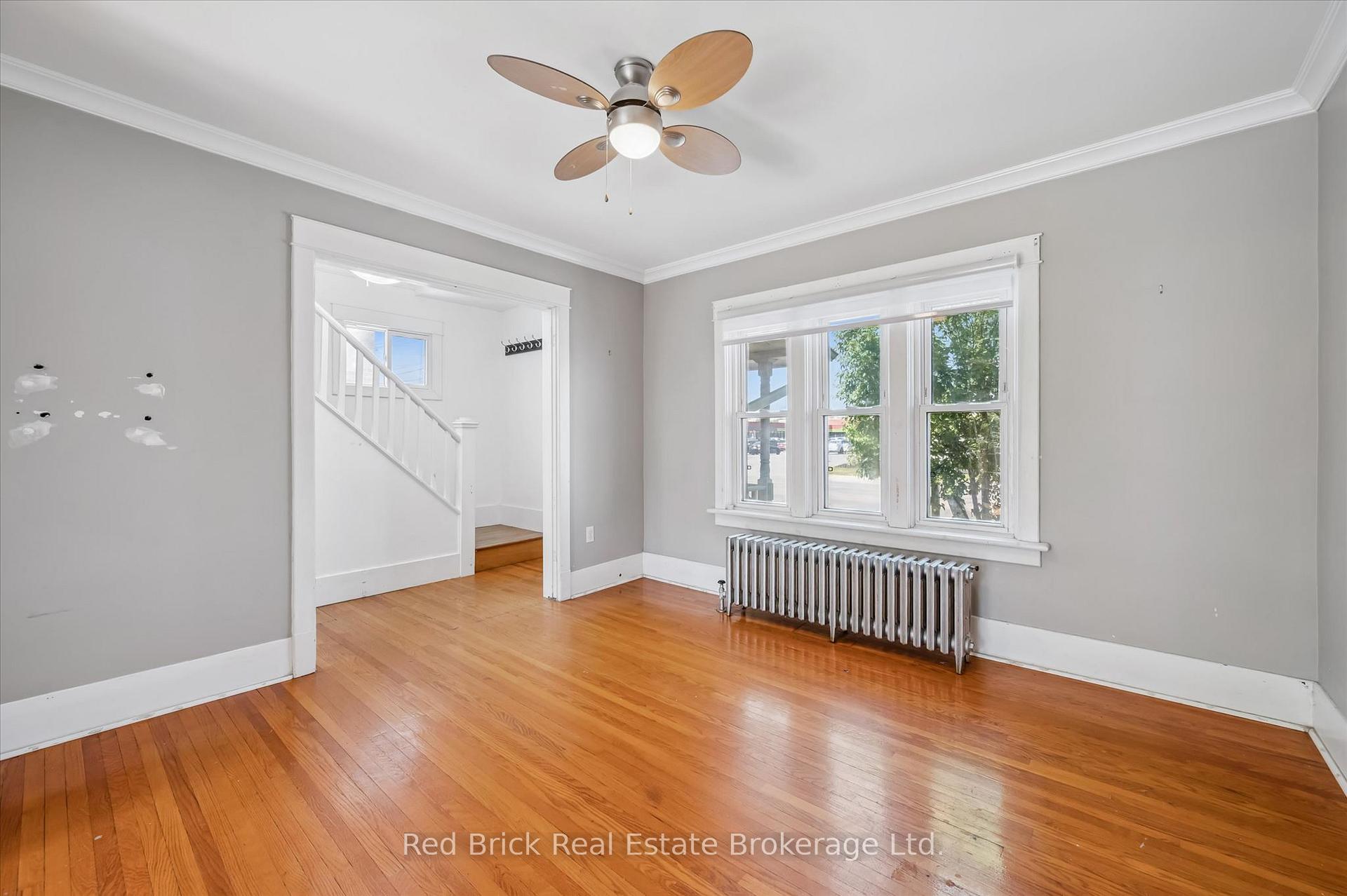Photo 7 of 241 Victoria Road S, Guelph, St. Patrick's Ward — HOMEH