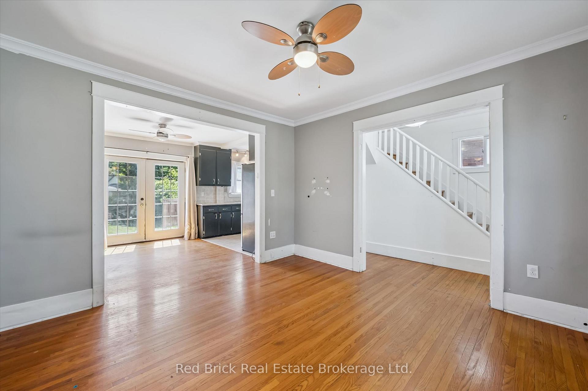 Photo 8 of 241 Victoria Road S, Guelph, St. Patrick's Ward — HOMEH