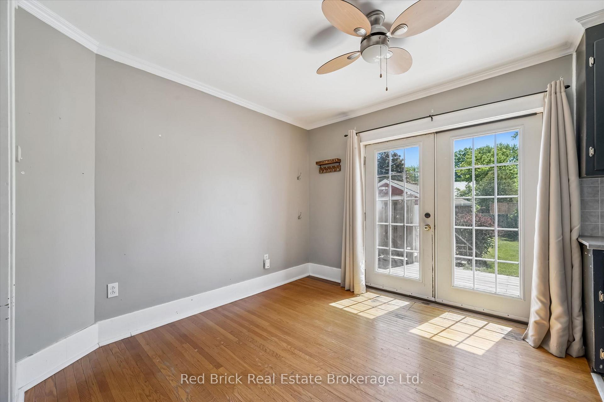 Photo 9 of 241 Victoria Road S, Guelph, St. Patrick's Ward — HOMEH