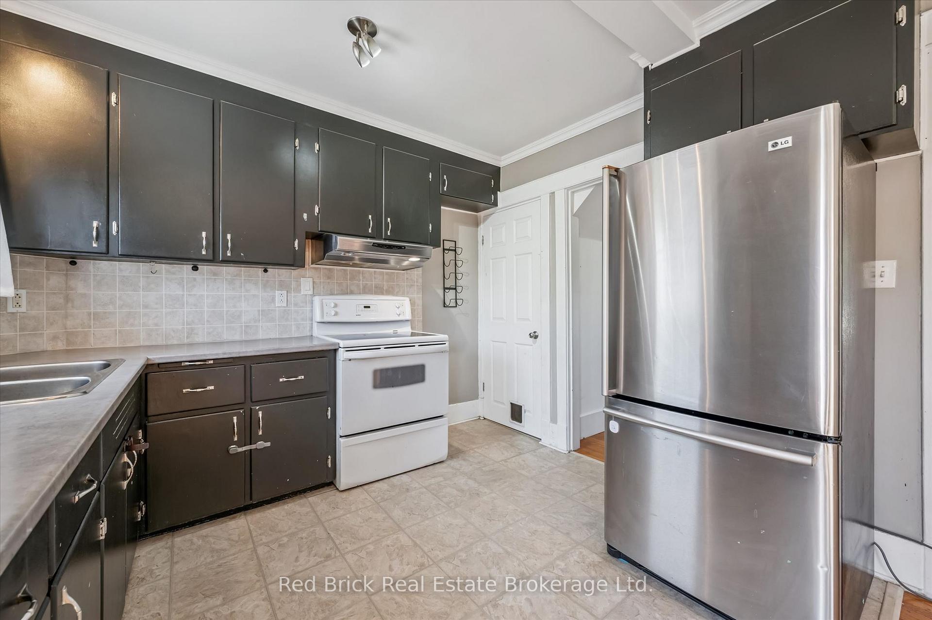Photo 15 of 241 Victoria Road S, Guelph, St. Patrick's Ward — HOMEH