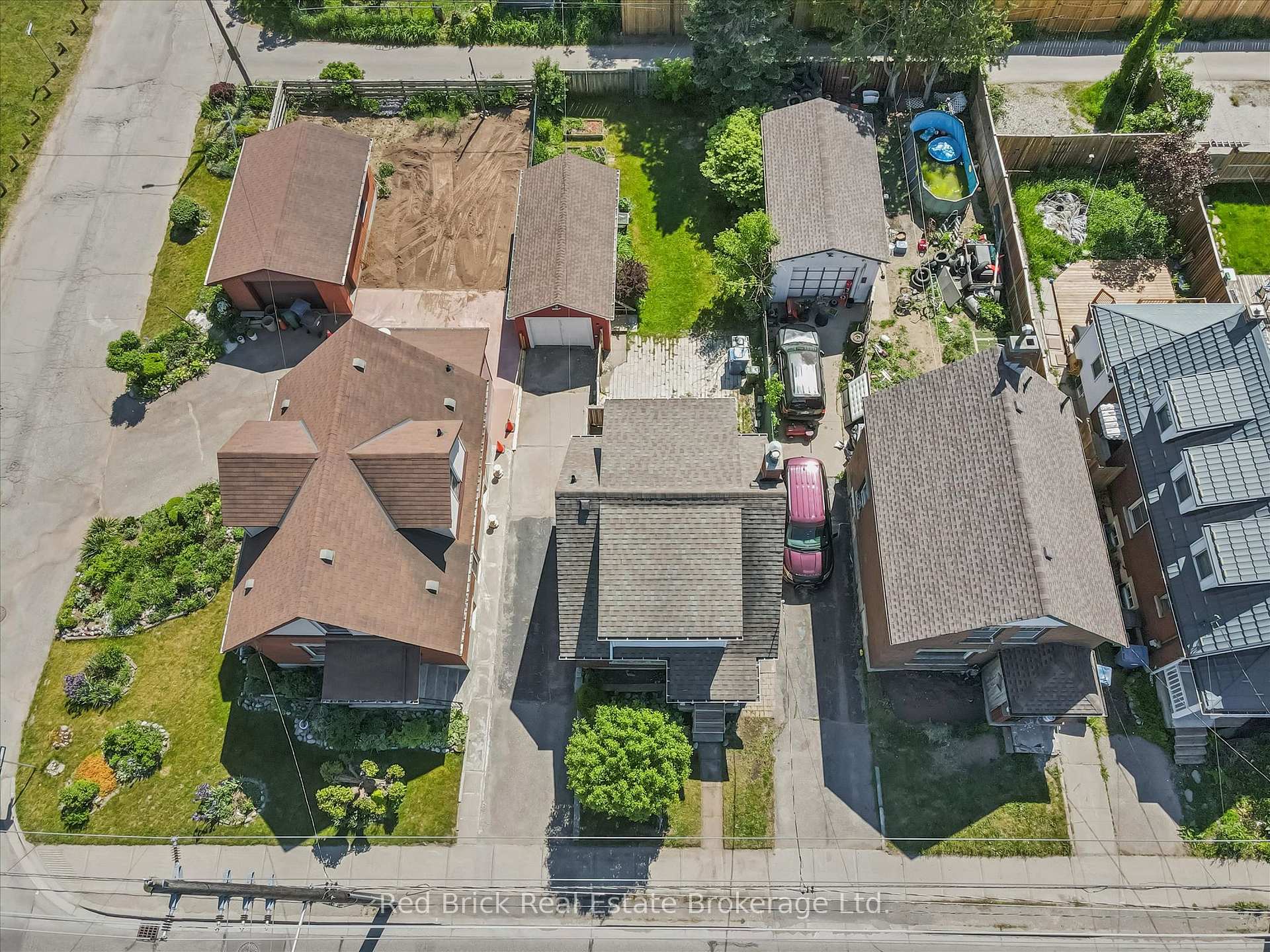 Photo 35 of 241 Victoria Road S, Guelph, St. Patrick's Ward — HOMEH