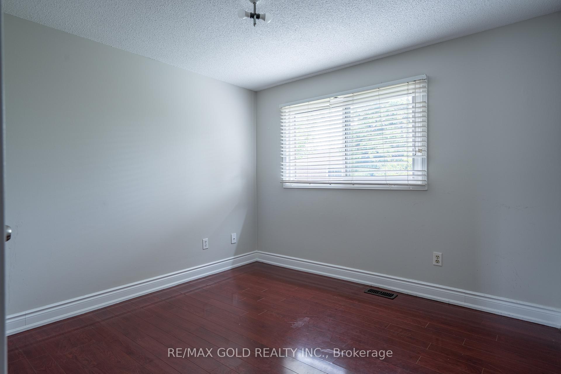 Photo 28 of 71 Ravenswood Drive, Brampton, Fletcher's Creek South — HOMEH