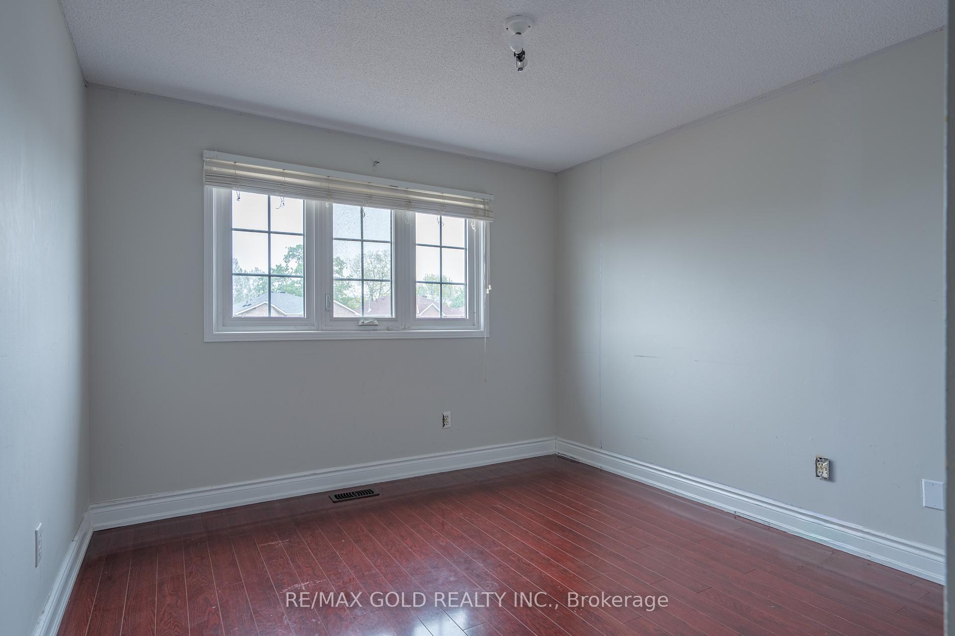 Photo 31 of 71 Ravenswood Drive, Brampton, Fletcher's Creek South — HOMEH