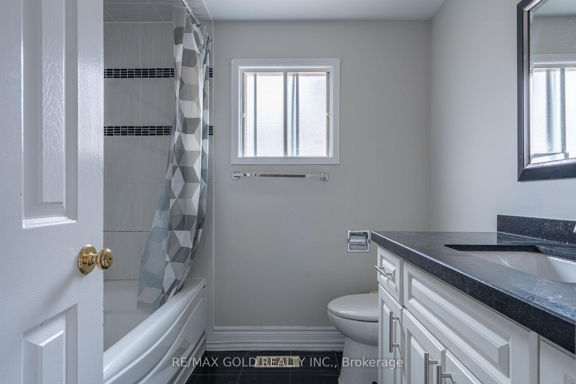 Photo 36 of 71 Ravenswood Drive, Brampton, Fletcher's Creek South — HOMEH