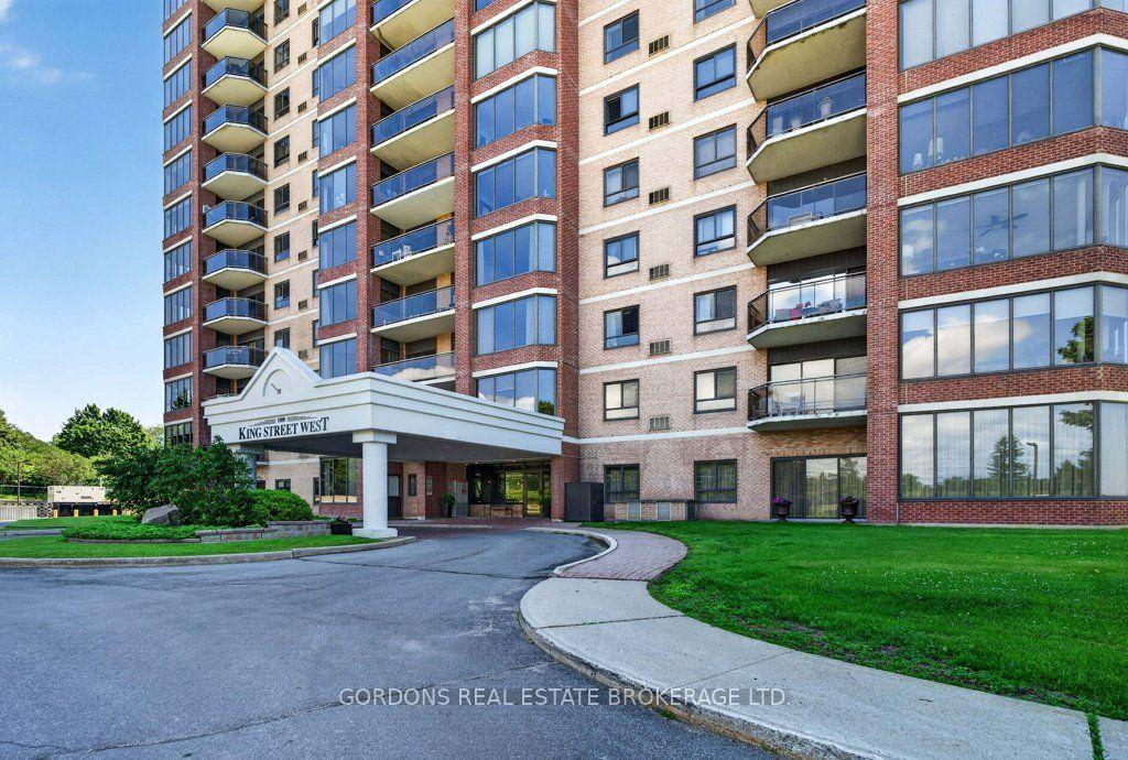 Photo 5 of Unit 1005, 1000 King Street W, Kingston, Central City West — HOMEH